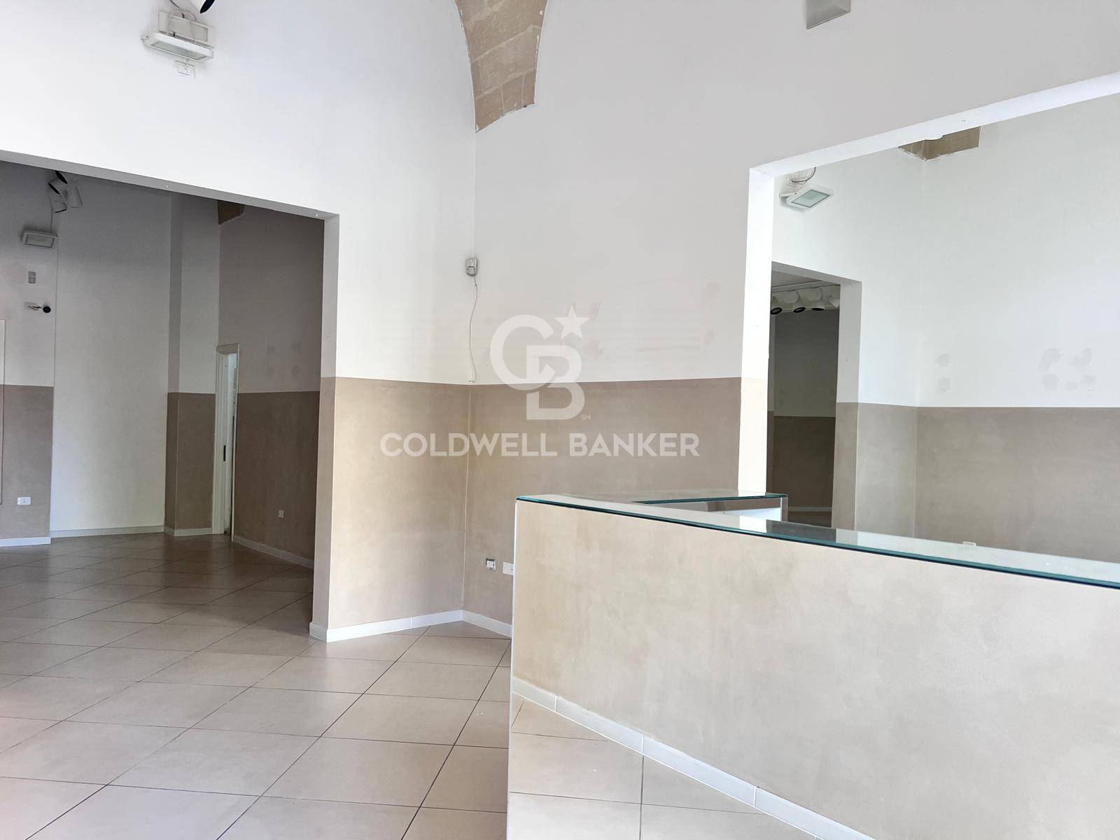 Locale commerciale in affitto a Galatina