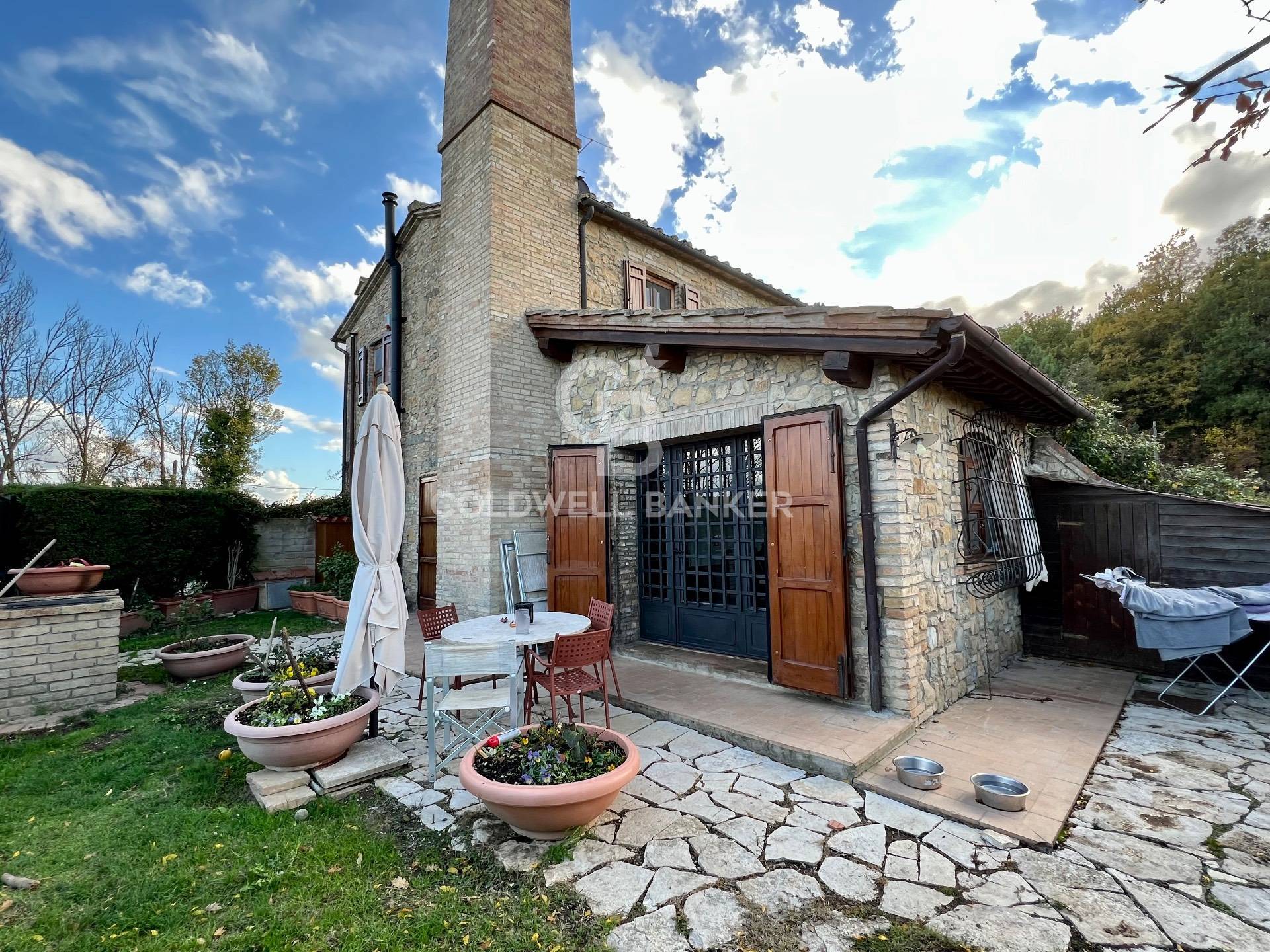Rustico/Casale/Corte in vendita a Gambassi Terme