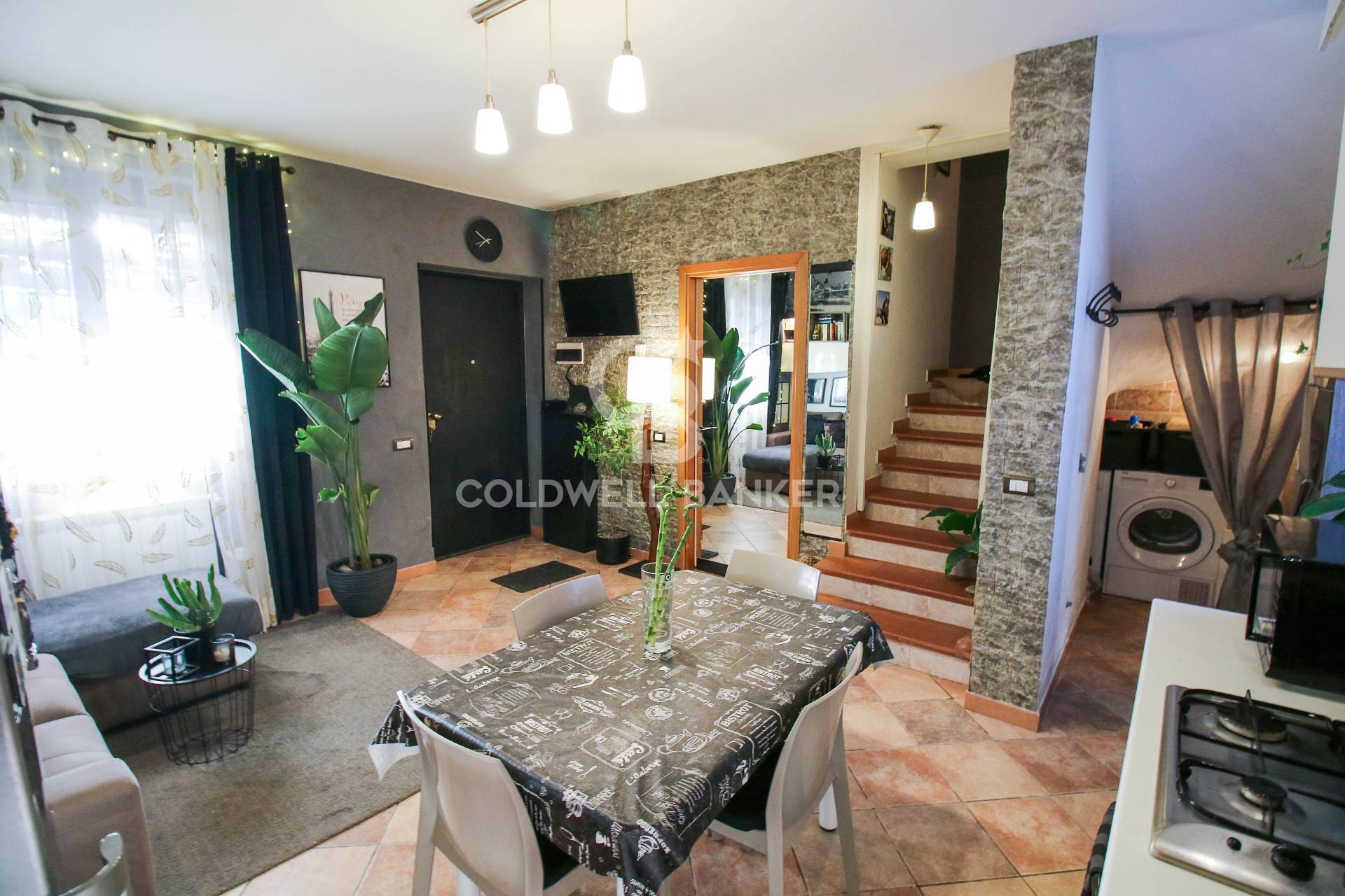 Casa a schiera in vendita a Mezzanino