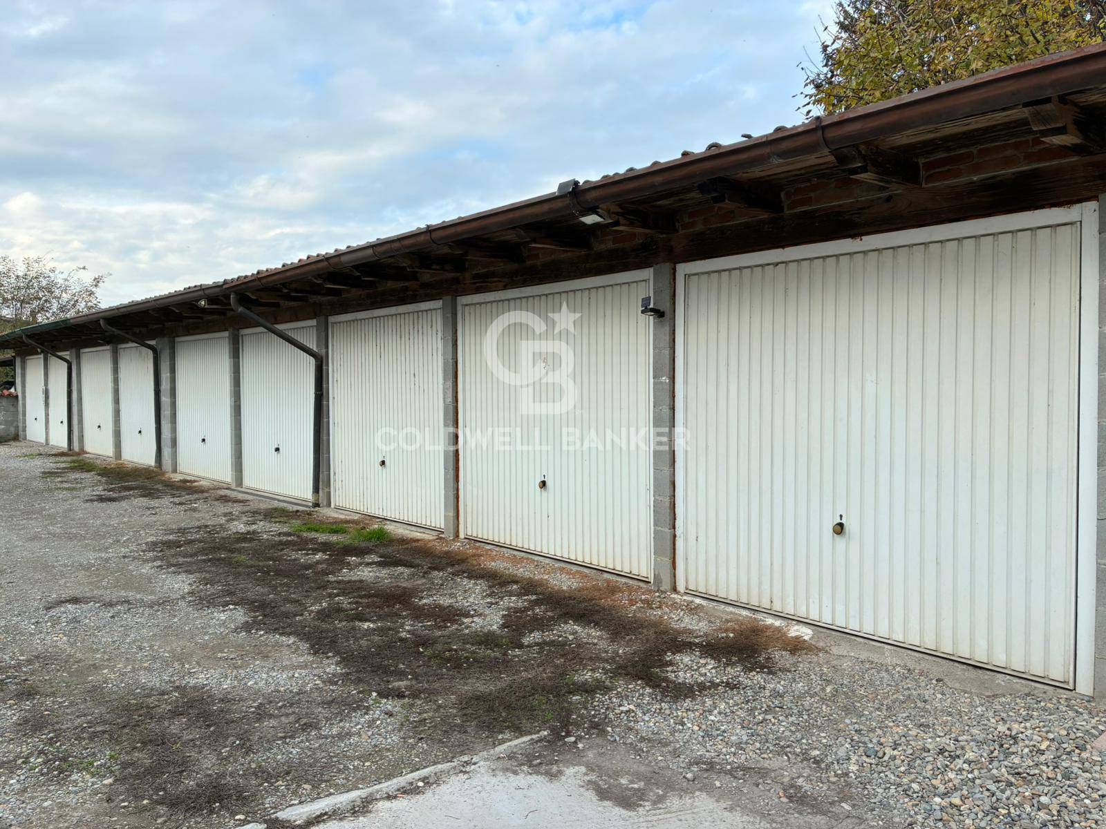 Box o garage in vendita a Mezzanino