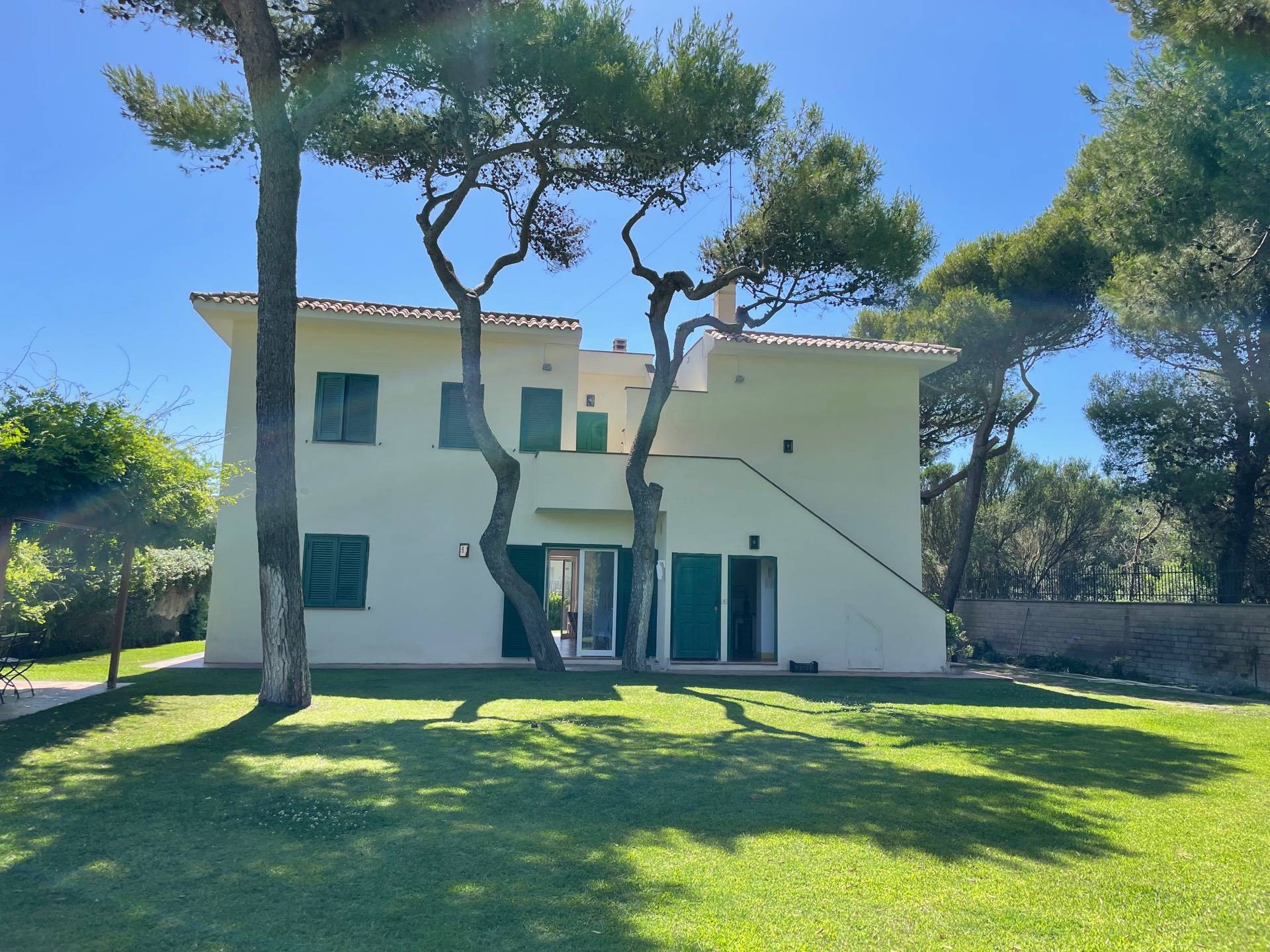 Villa in affitto a Fiumicino, Fregene