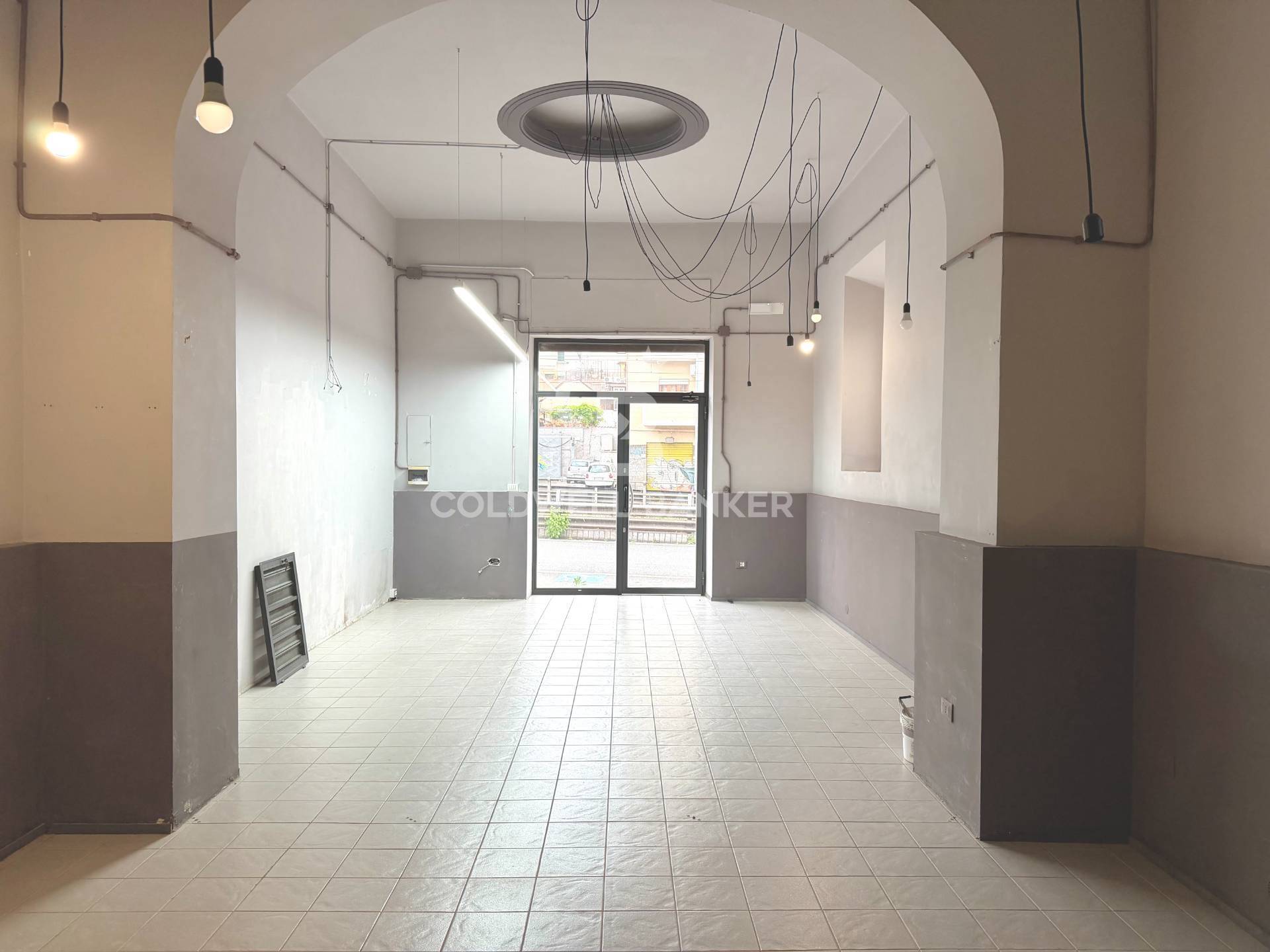Negozio in affitto a Roma