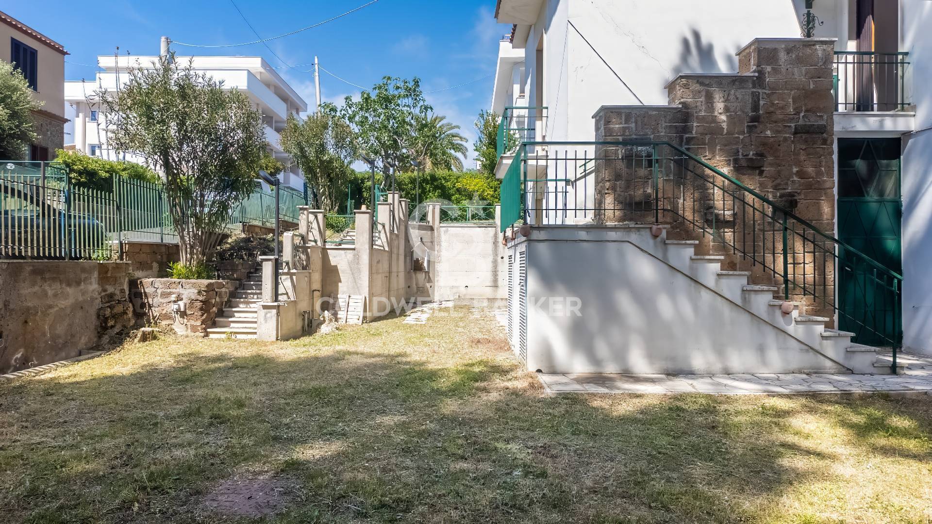 Villa bifamiliare in vendita a Santa Marinella