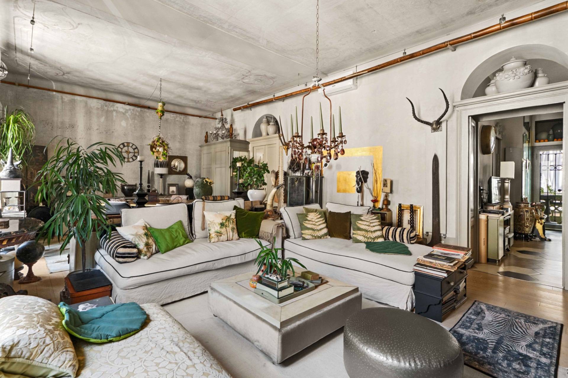 3 locali in vendita a Milano, Porta Romana