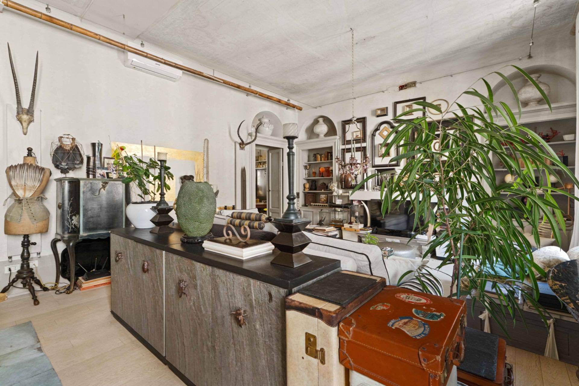 3 locali in vendita a Milano, Porta Romana