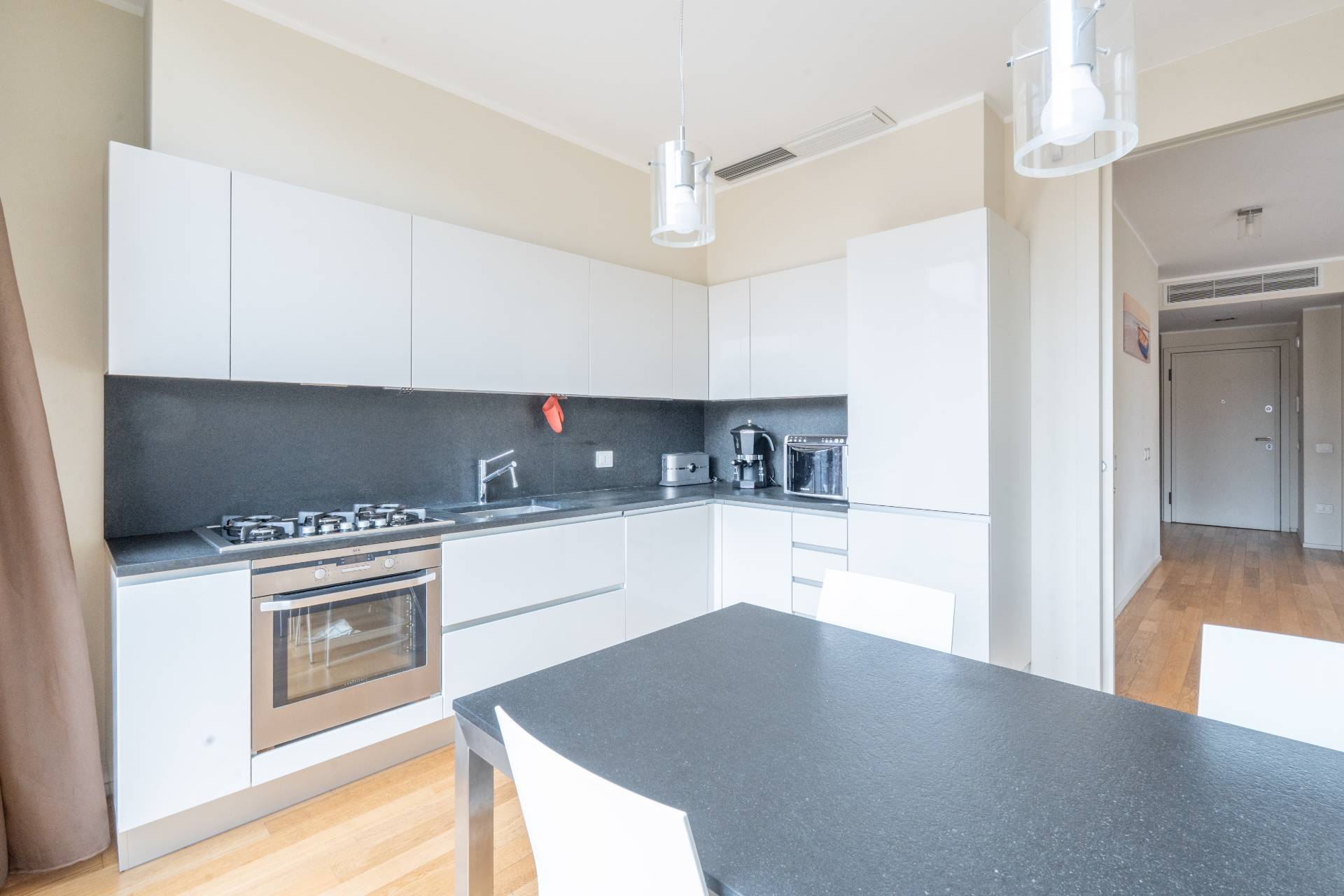 4 o pi locali in vendita a Sesto San Giovanni