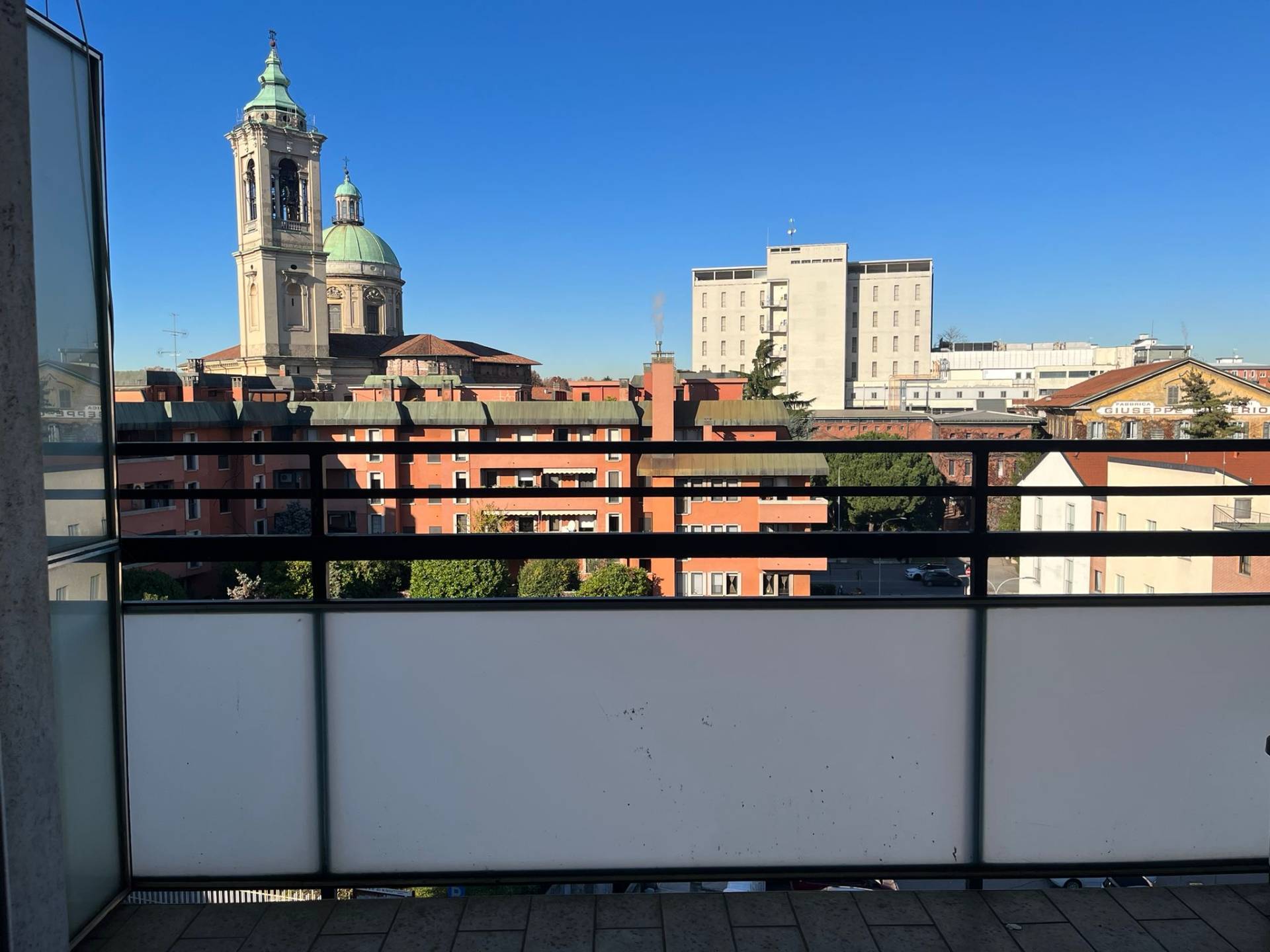 Appartamento in vendita a Rho, Zona Centro