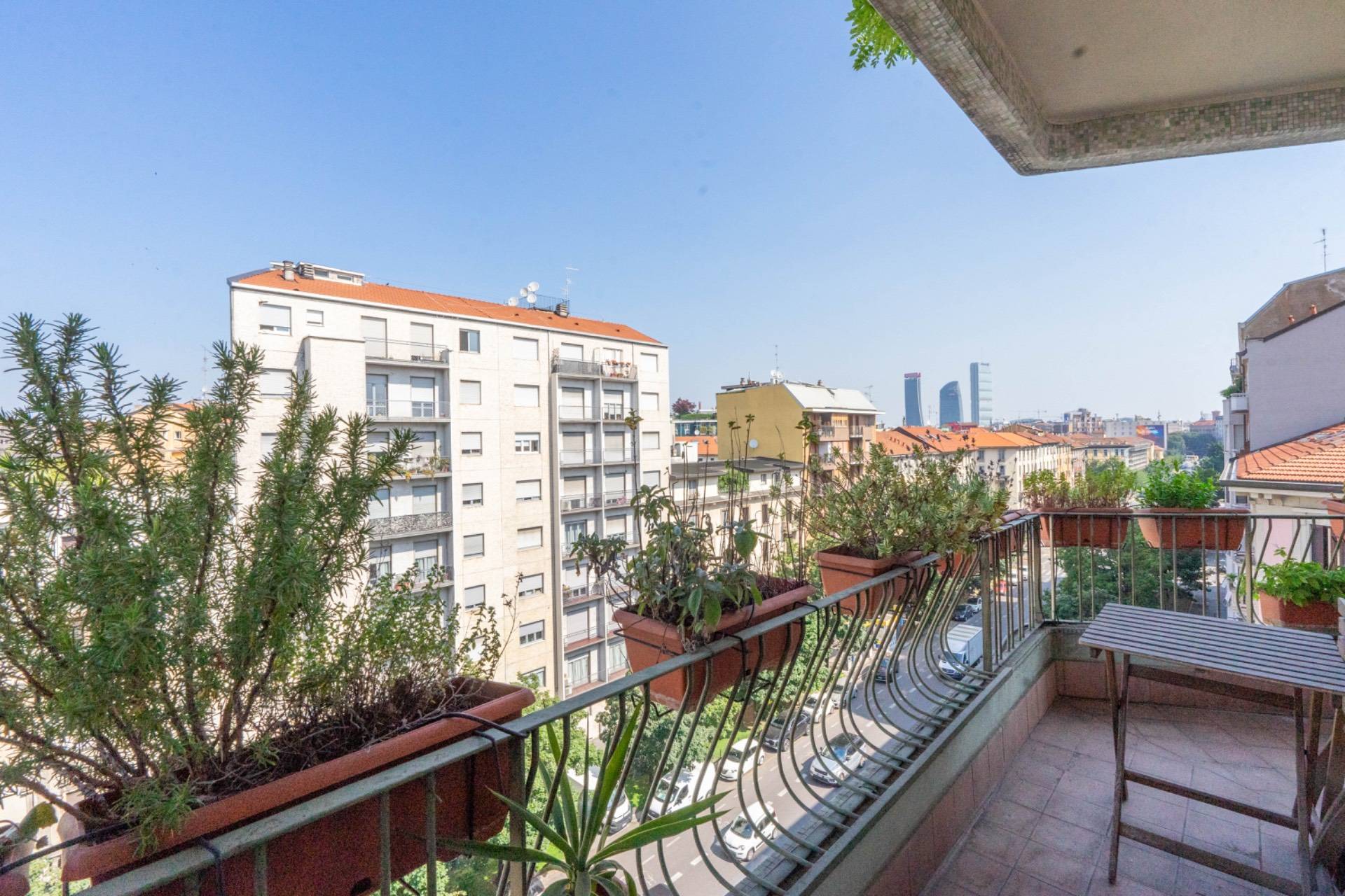 4 o pi locali in vendita a Milano, Washington