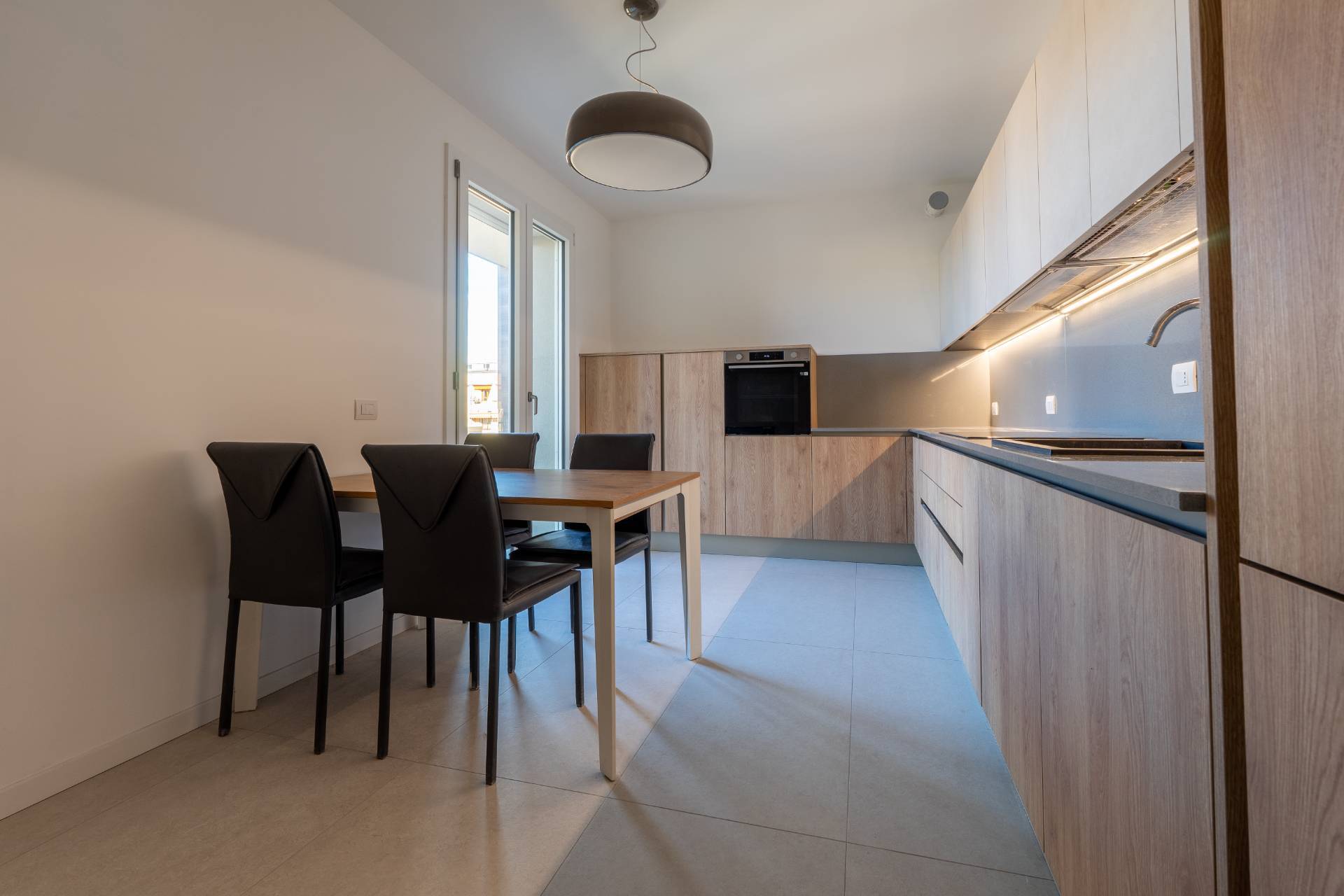 Appartamento in vendita a Legnano, Oltrestazione