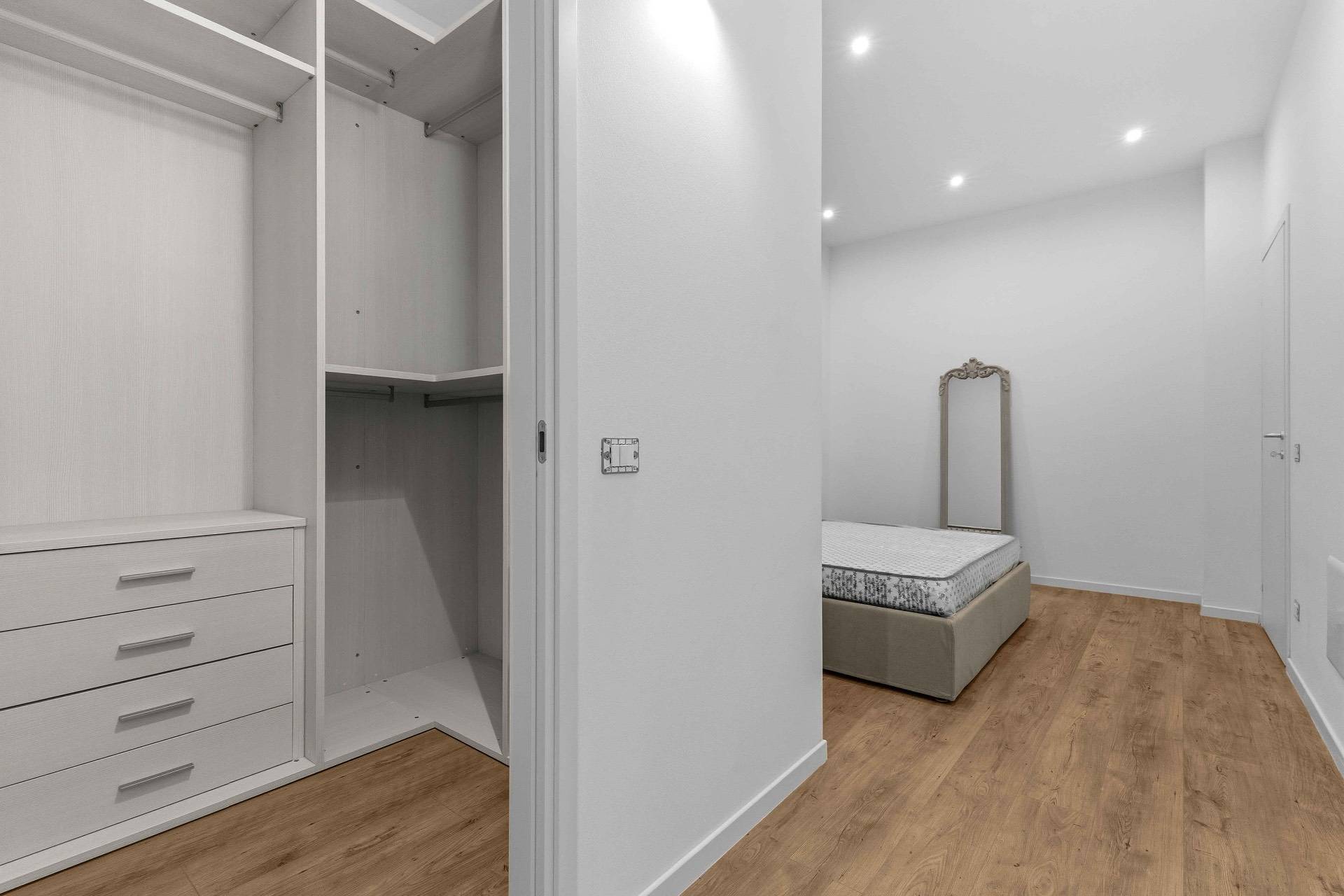 3 locali in vendita a Milano, Lotto/ Novara/ S. Siro