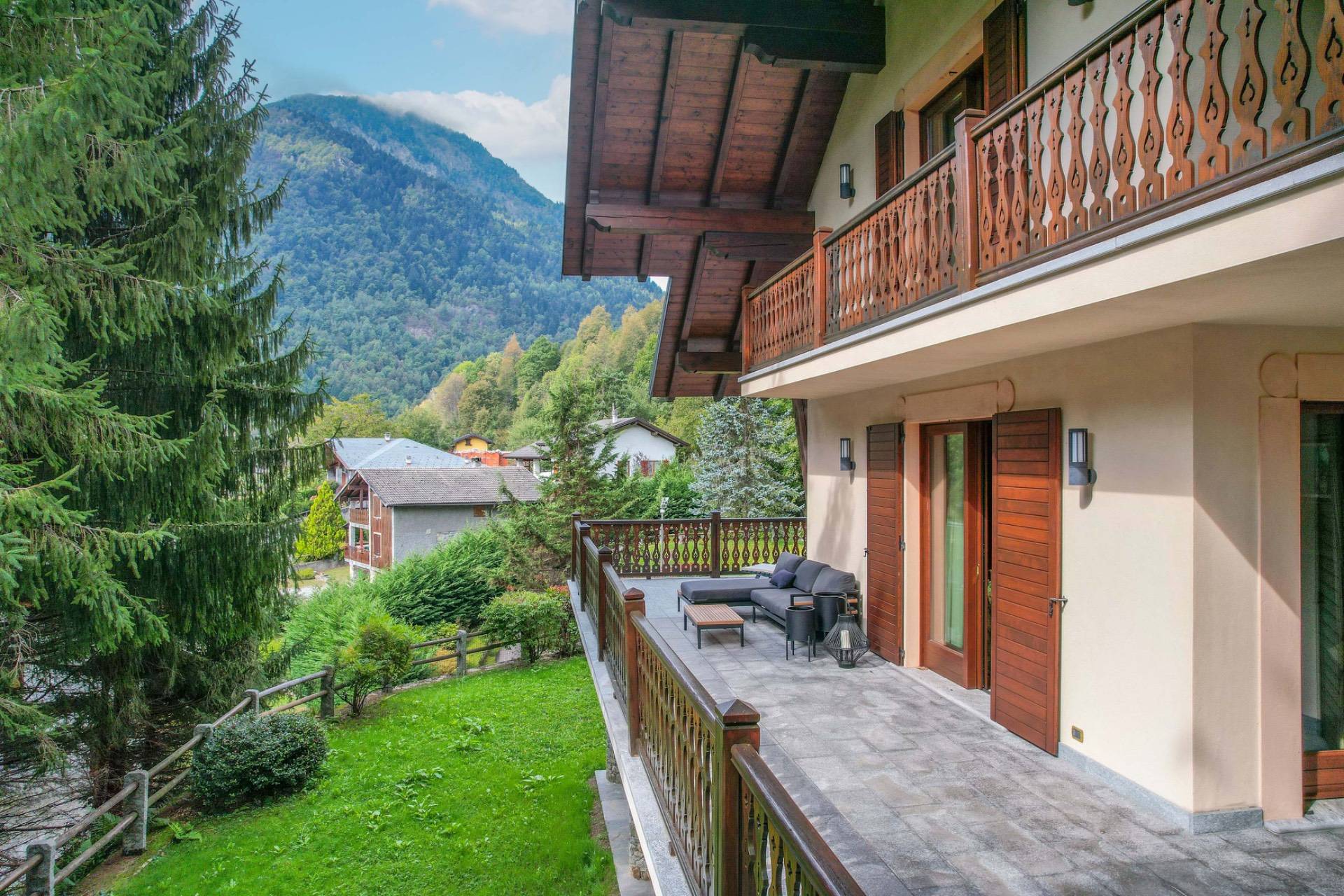 Villa in vendita a Piode