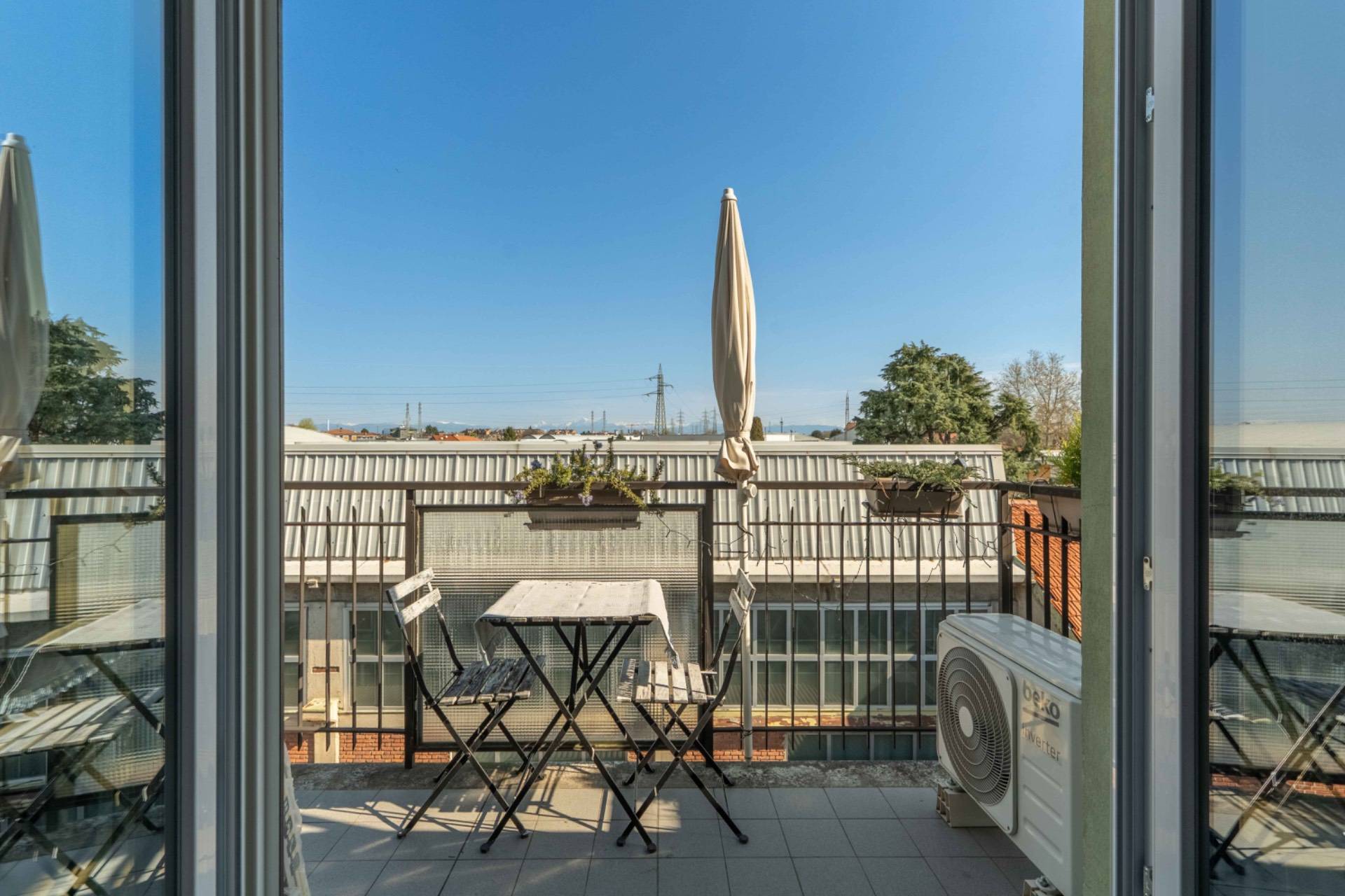 2 locali in vendita a Settimo Milanese, Seguro