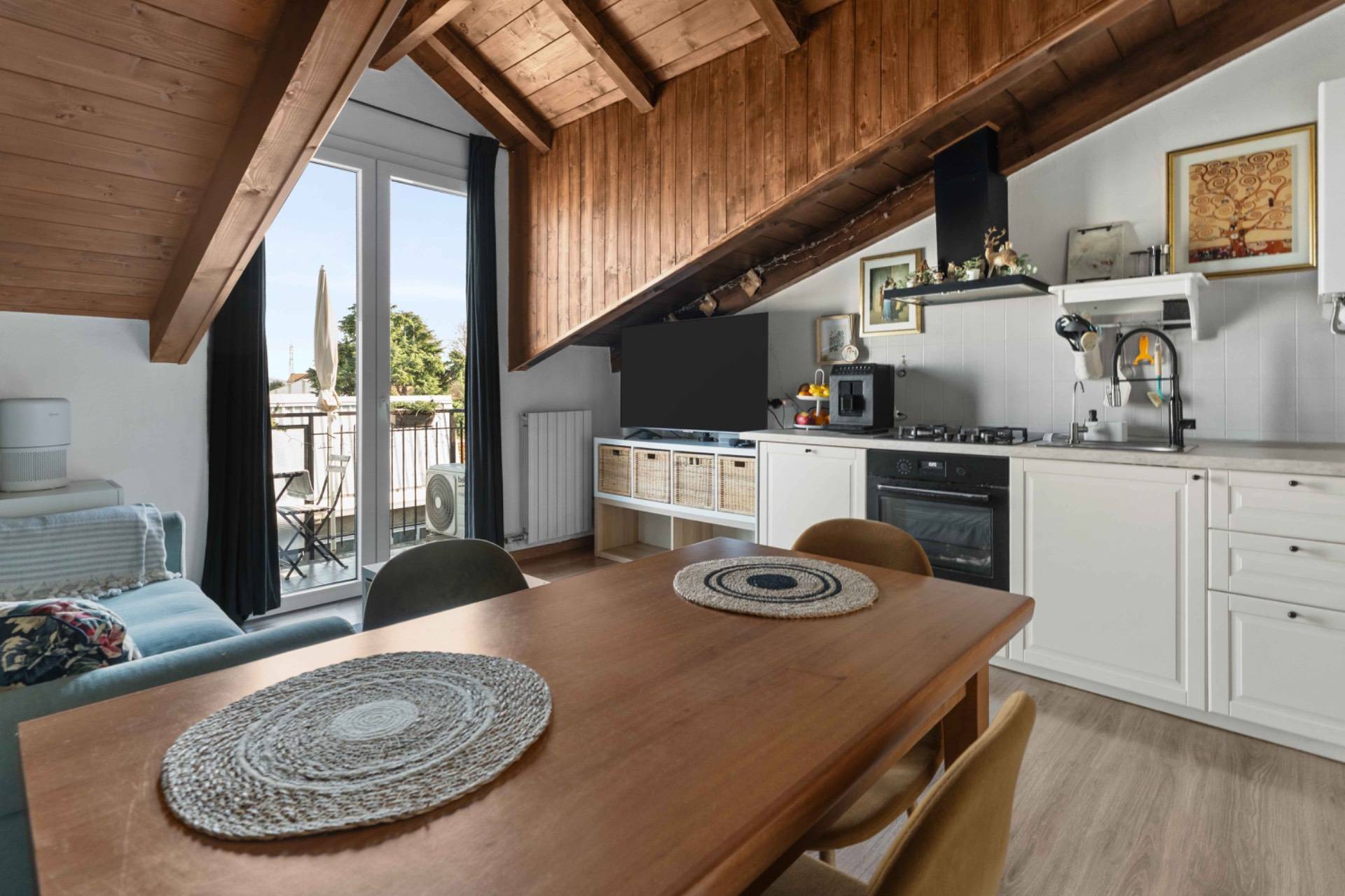 2 locali in vendita a Settimo Milanese, Seguro