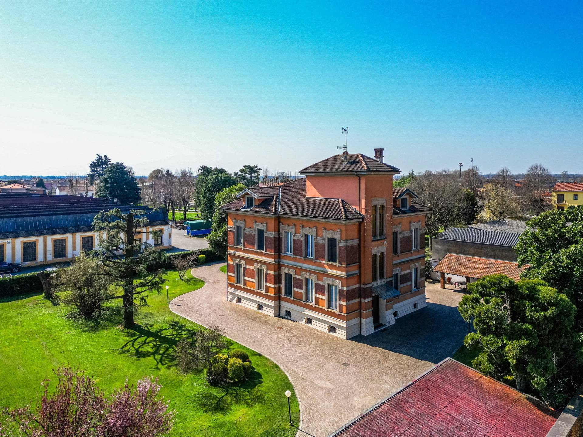 Villa storica in vendita a Cassolnovo