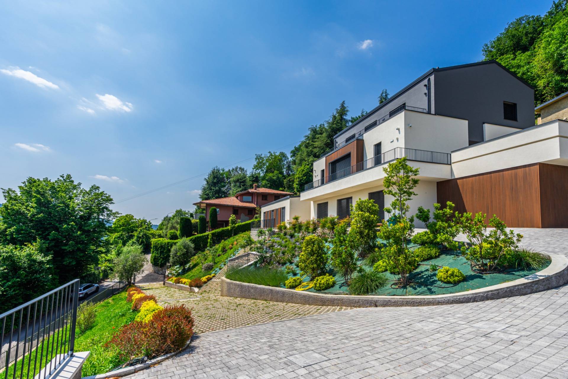 Villa bifamiliare in vendita a Ponteranica