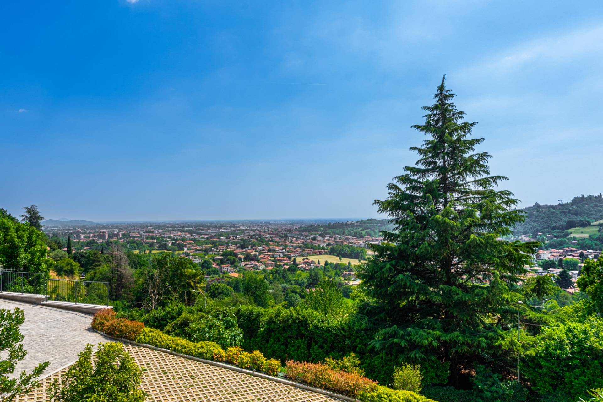 Villa bifamiliare in vendita a Ponteranica
