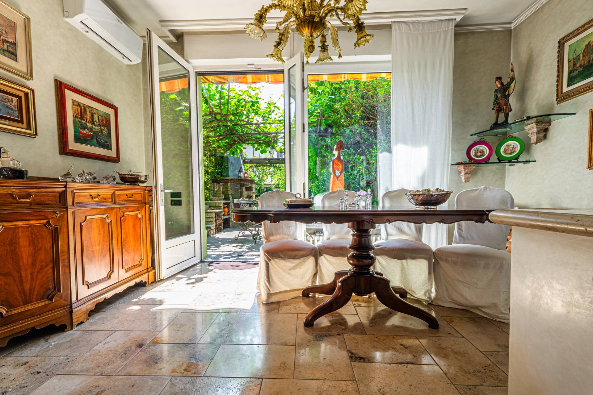 Villa in vendita a Rescaldina