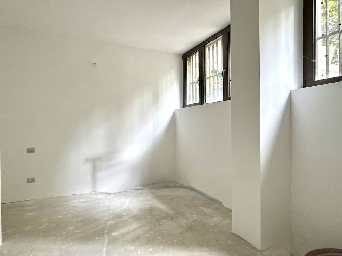 2 locali in vendita a Milano, Milano-De Angeli Vercelli Washington