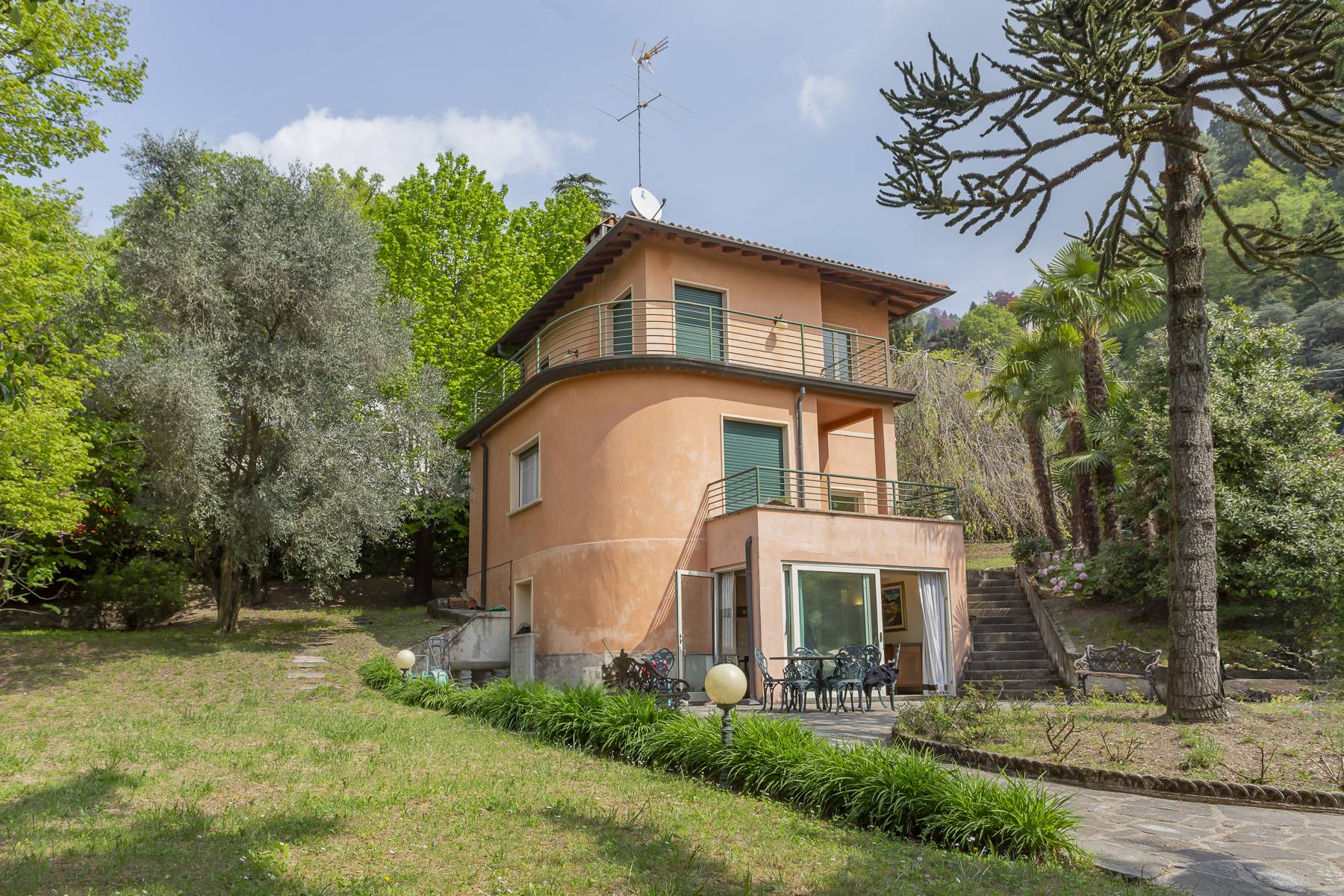 Villa in vendita a Brunate