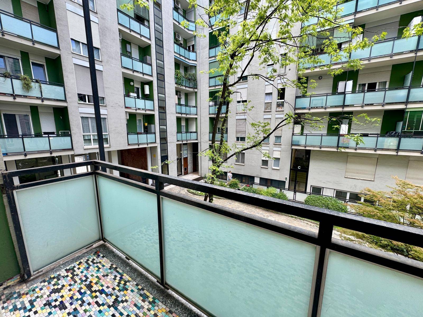 2 locali in vendita a Milano, Lodi
