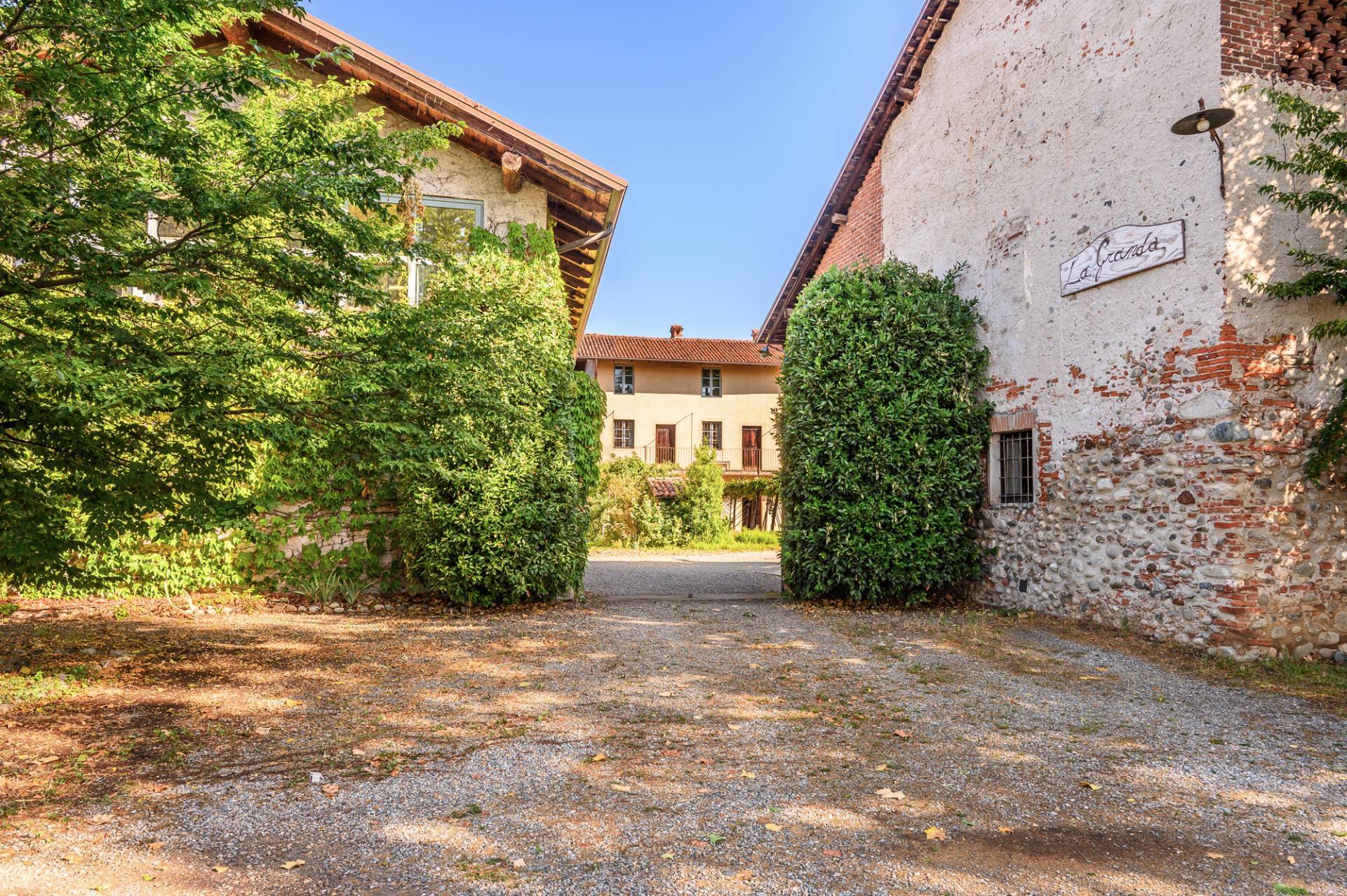 Rustico/Casale/Corte in vendita a Prato Sesia