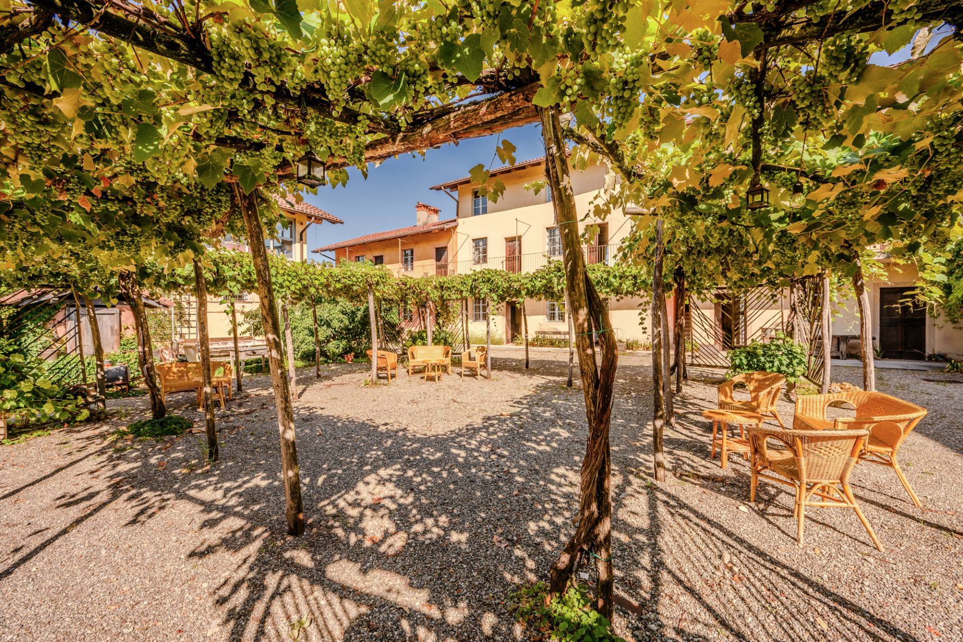 Rustico/Casale/Corte in vendita a Prato Sesia