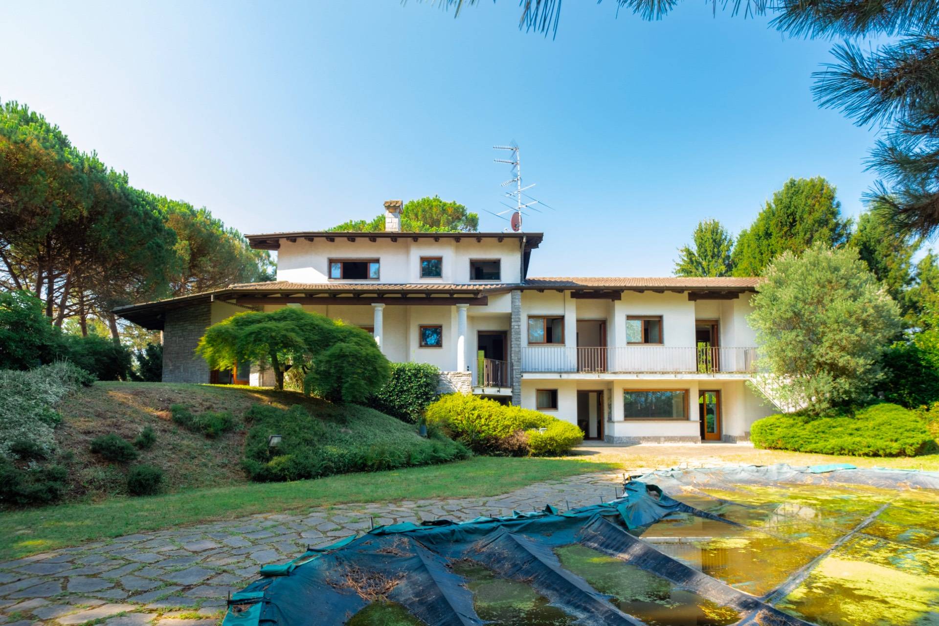 Villa in vendita a Solbiate con Cagno