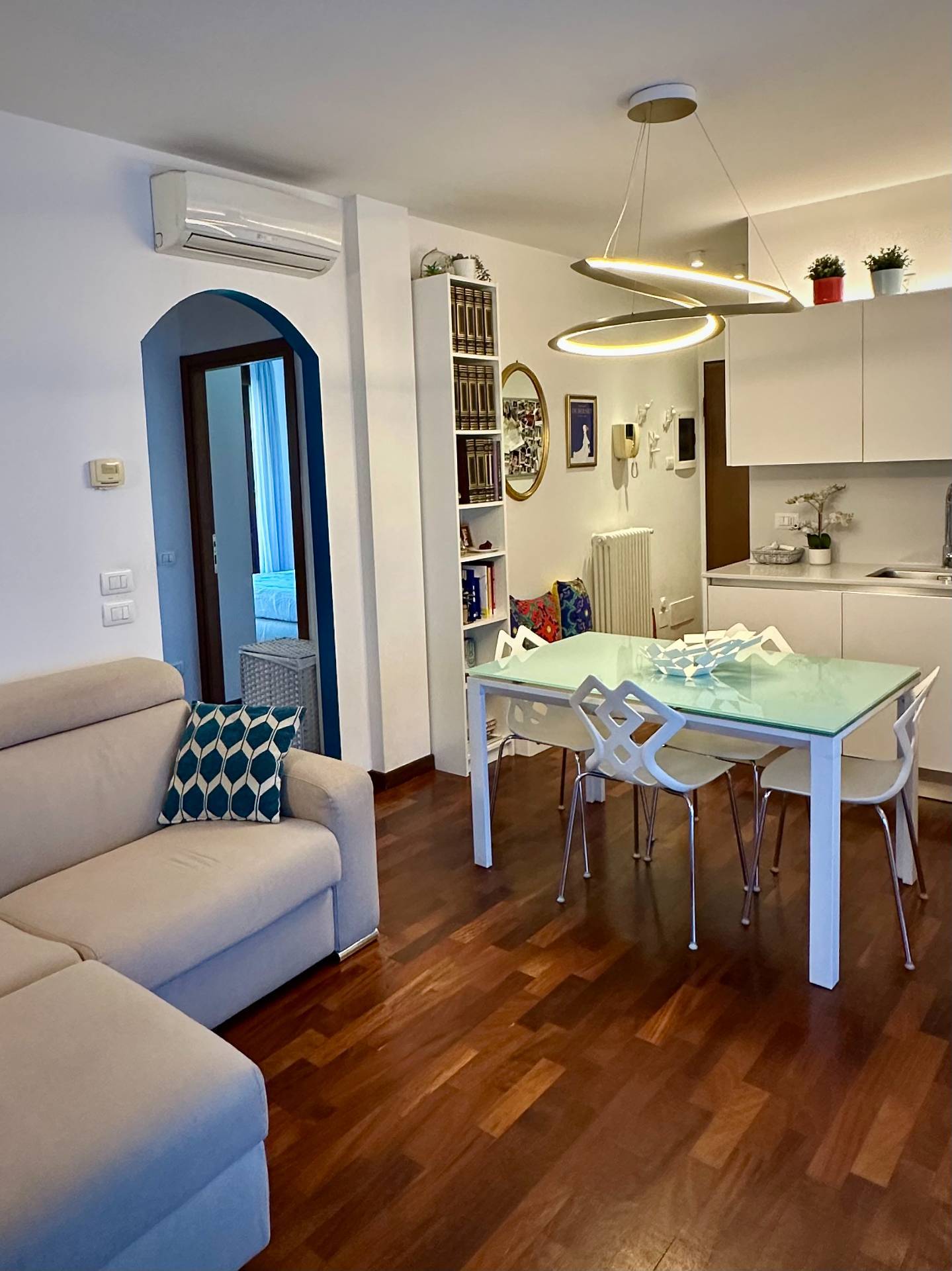 3 locali in vendita a Milano, Certosa