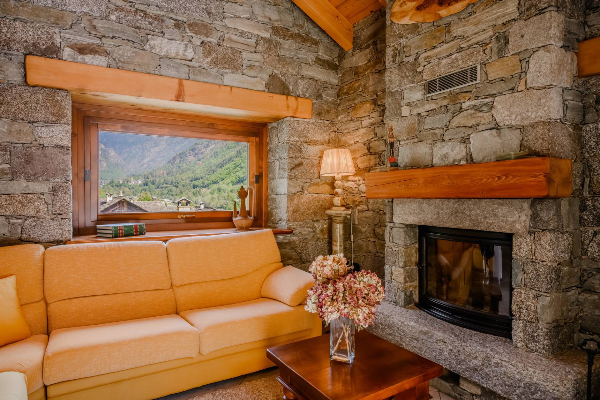 Casa semi indipendente in vendita a Campertogno, Quare
