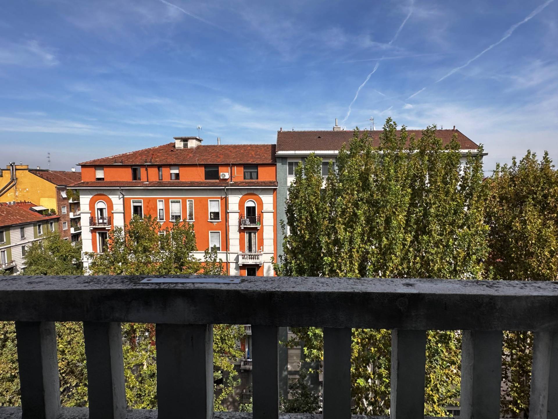 2 locali in affitto a Milano, Solari