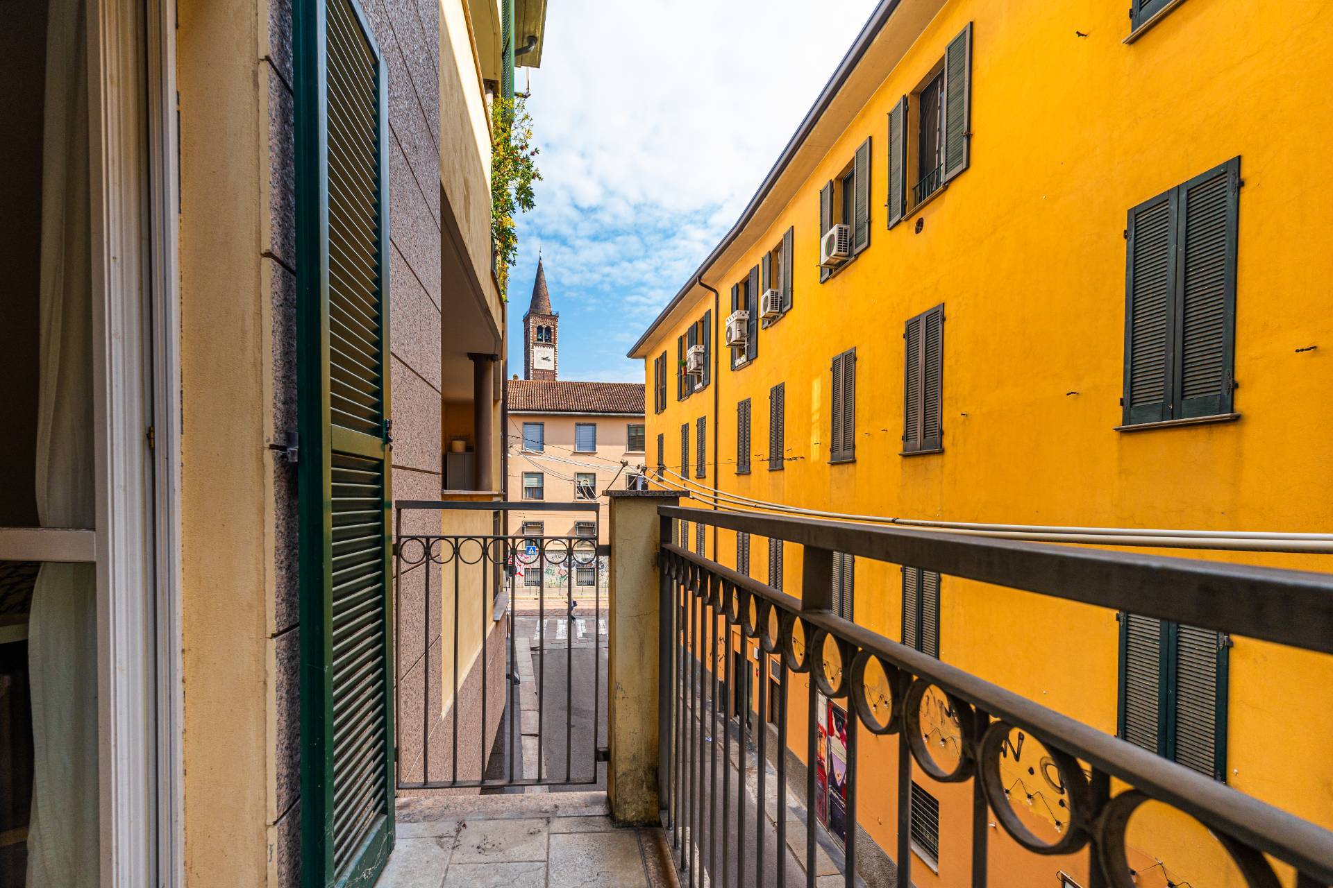 2 locali in vendita a Milano, Milano-Bocconi Corso Italia Ticinese