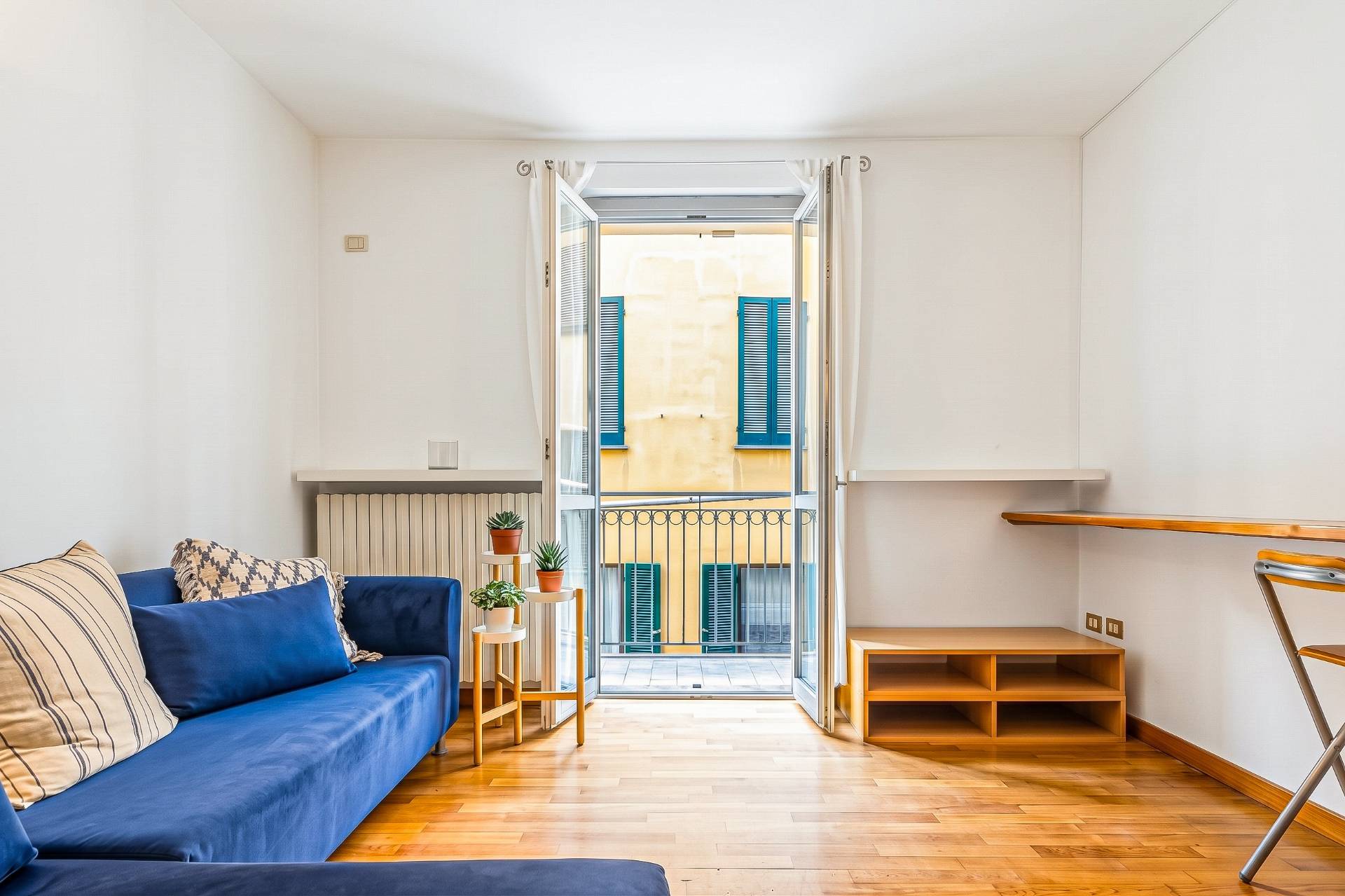 2 locali in vendita a Milano, Milano-Bocconi Corso Italia Ticinese