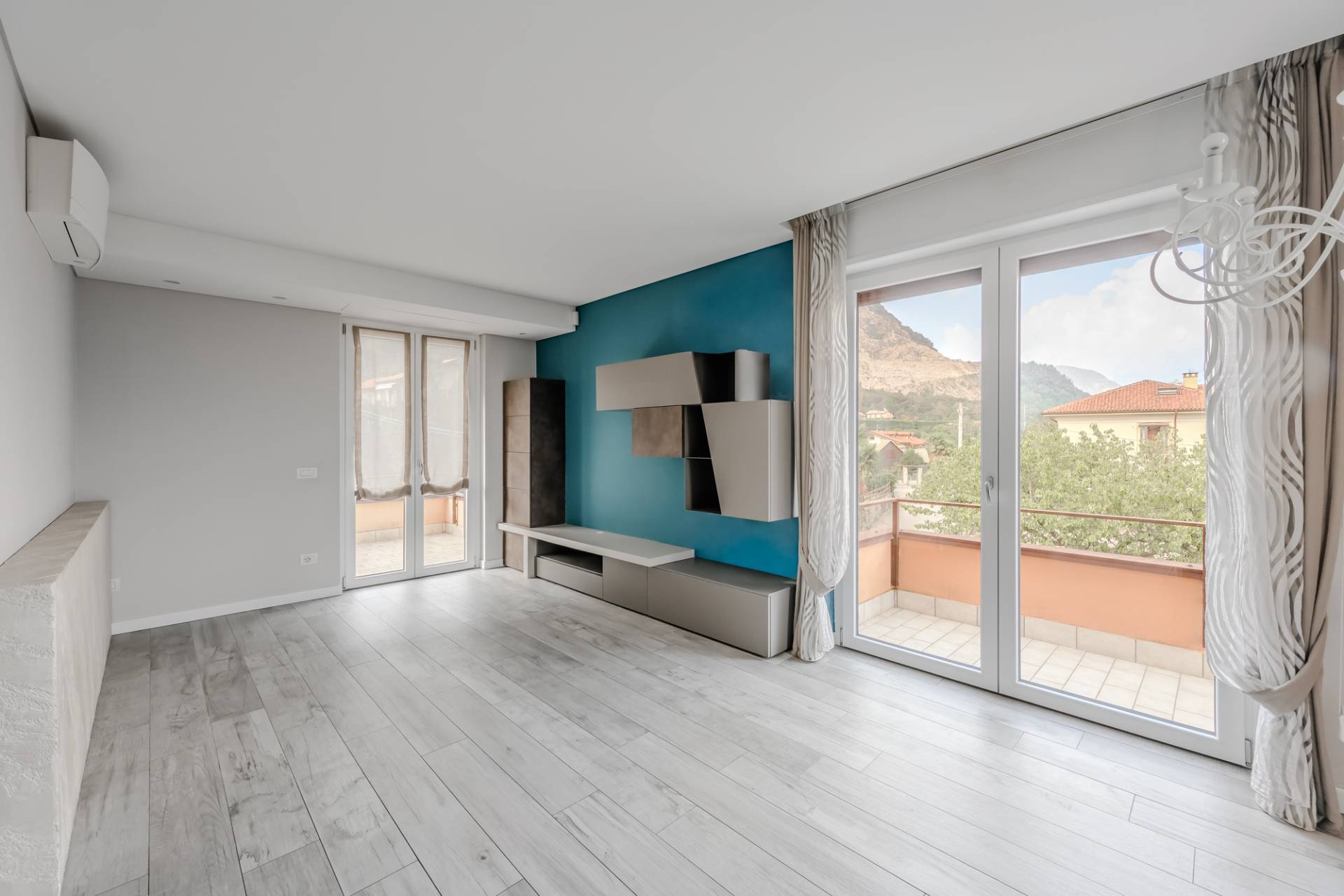 Casa semi indipendente in vendita a Baveno, Oltrefiume