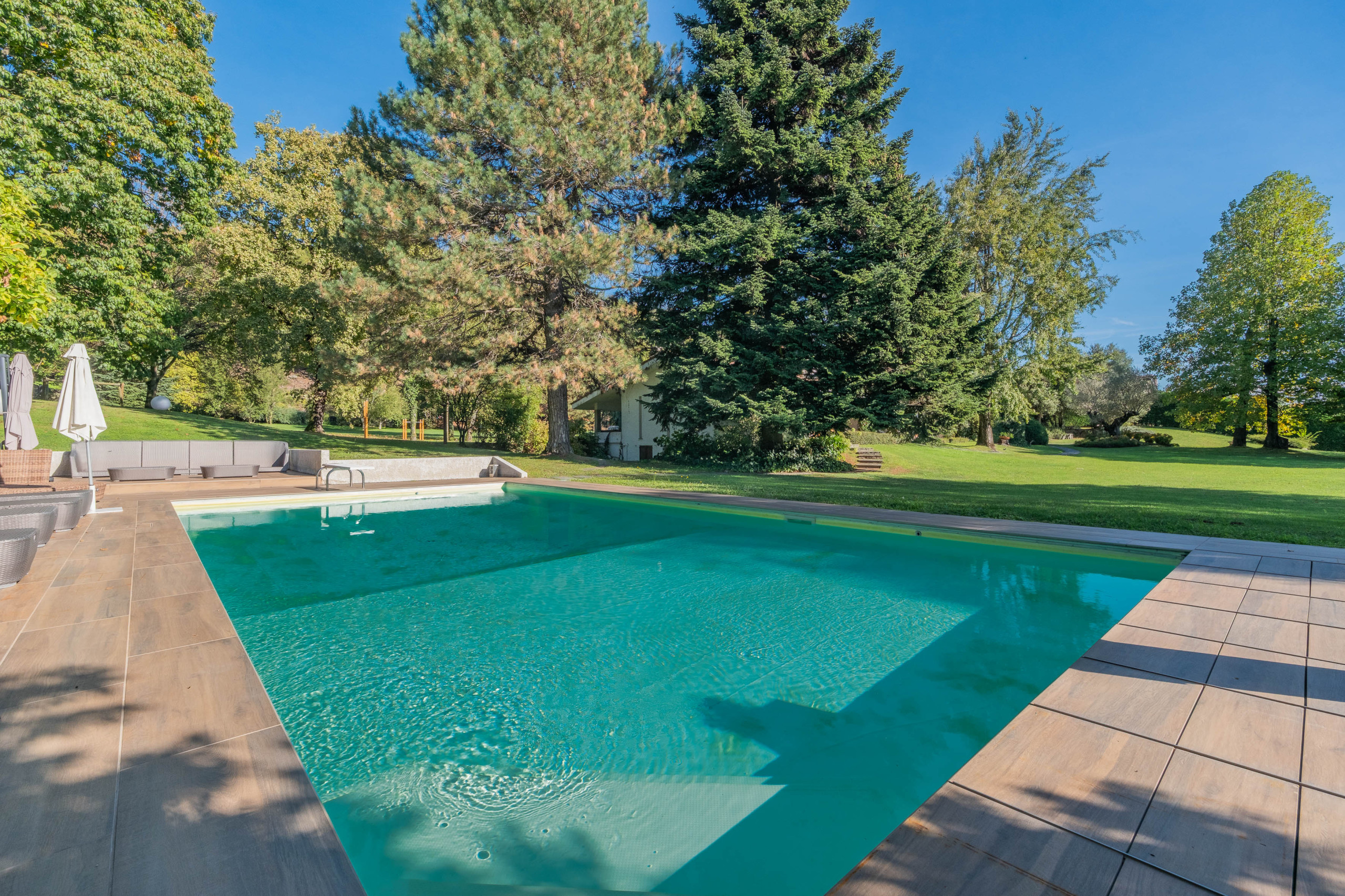 Villa in vendita a Besozzo, Cardana
