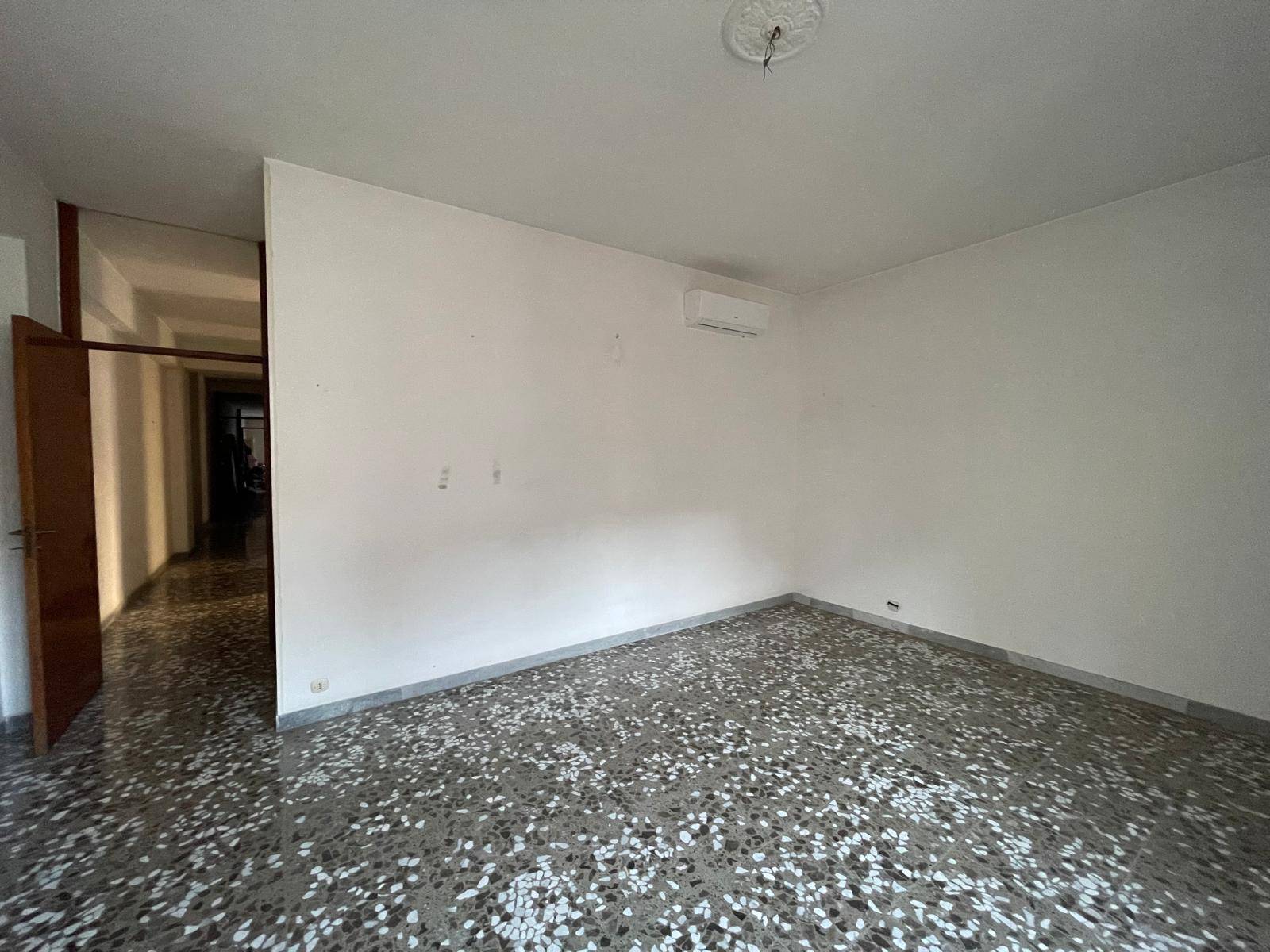 Appartamento in vendita a Taranto, Montegranaro