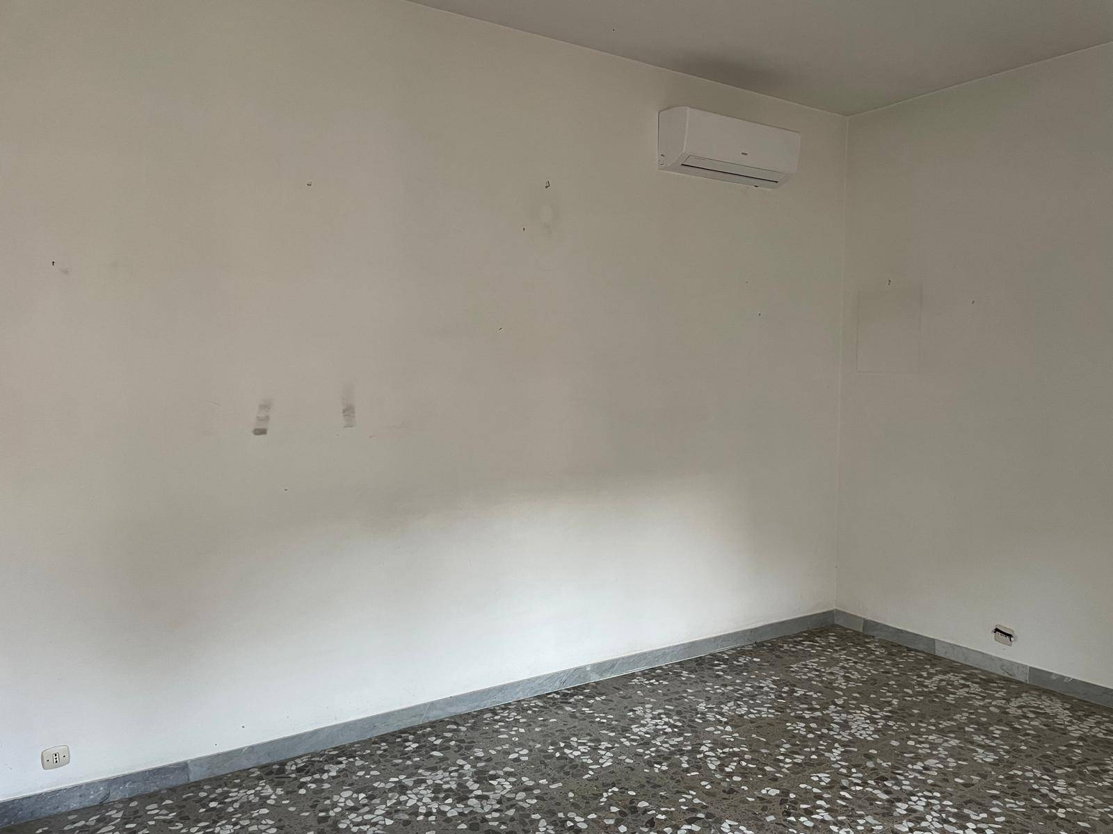 Appartamento in vendita a Taranto, Montegranaro