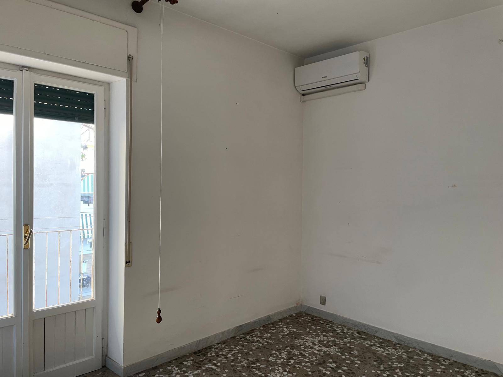 Appartamento in vendita a Taranto, Montegranaro