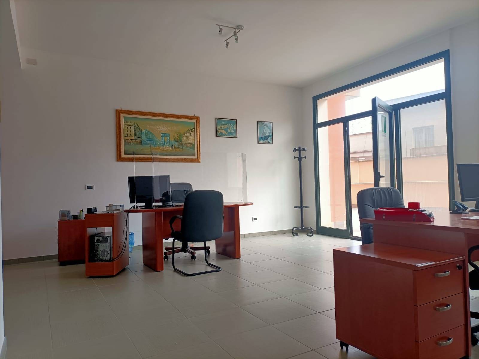 Ufficio in vendita a San Giorgio Ionico