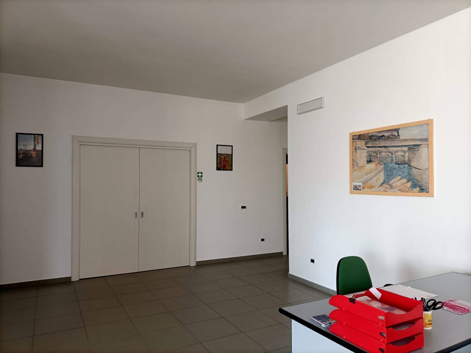 Ufficio in vendita a San Giorgio Ionico