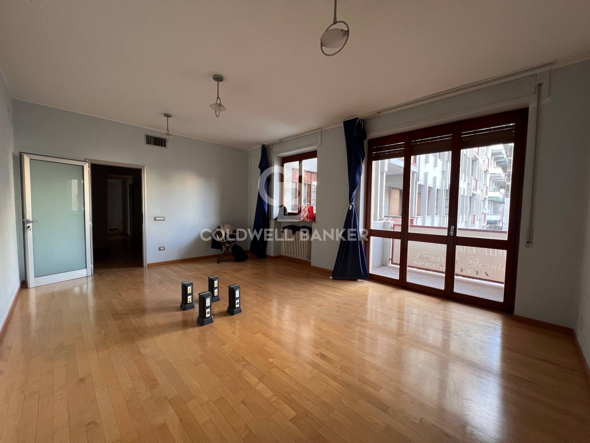 Appartamento in affitto a Taranto, Borgo