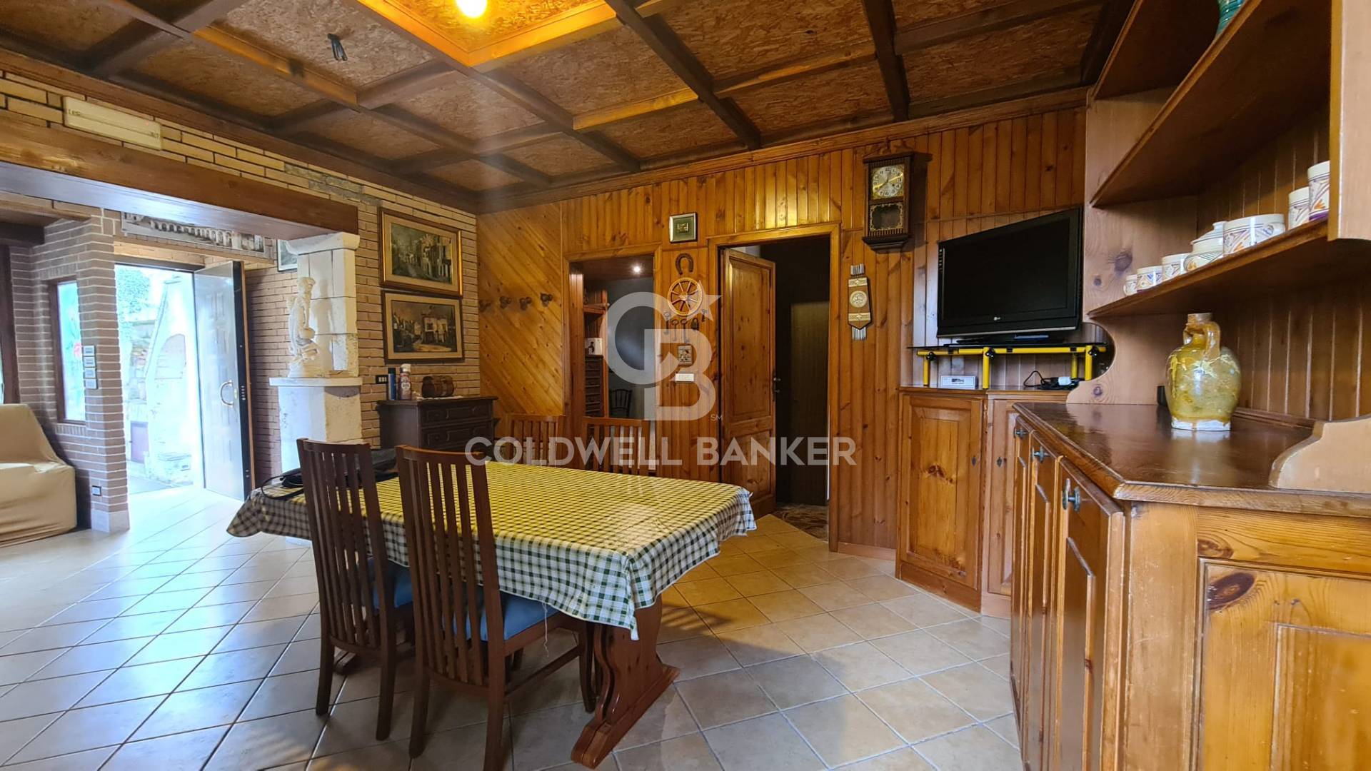 4 o pi locali in vendita a Martina Franca