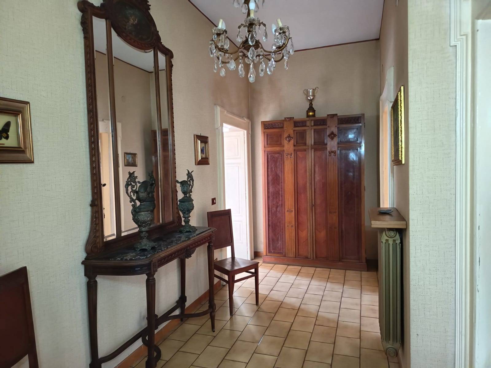 Appartamento in vendita a Taranto, Borgo