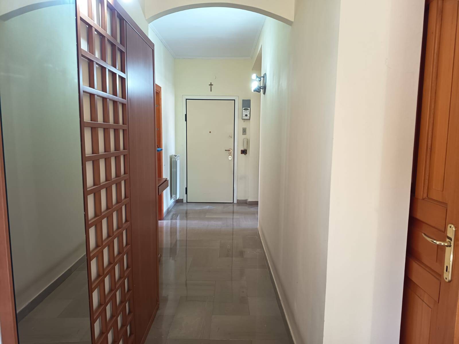 Appartamento in vendita a Taranto, Italia