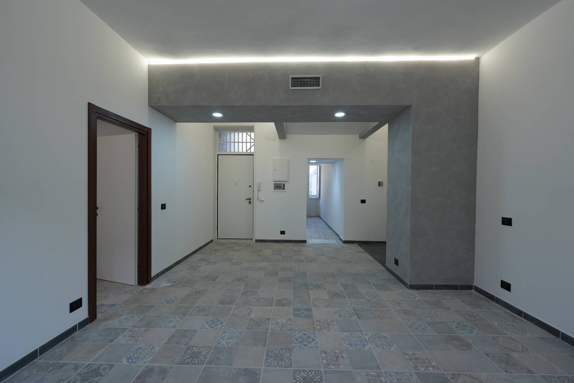 Appartamento in vendita a Taranto, Borgo