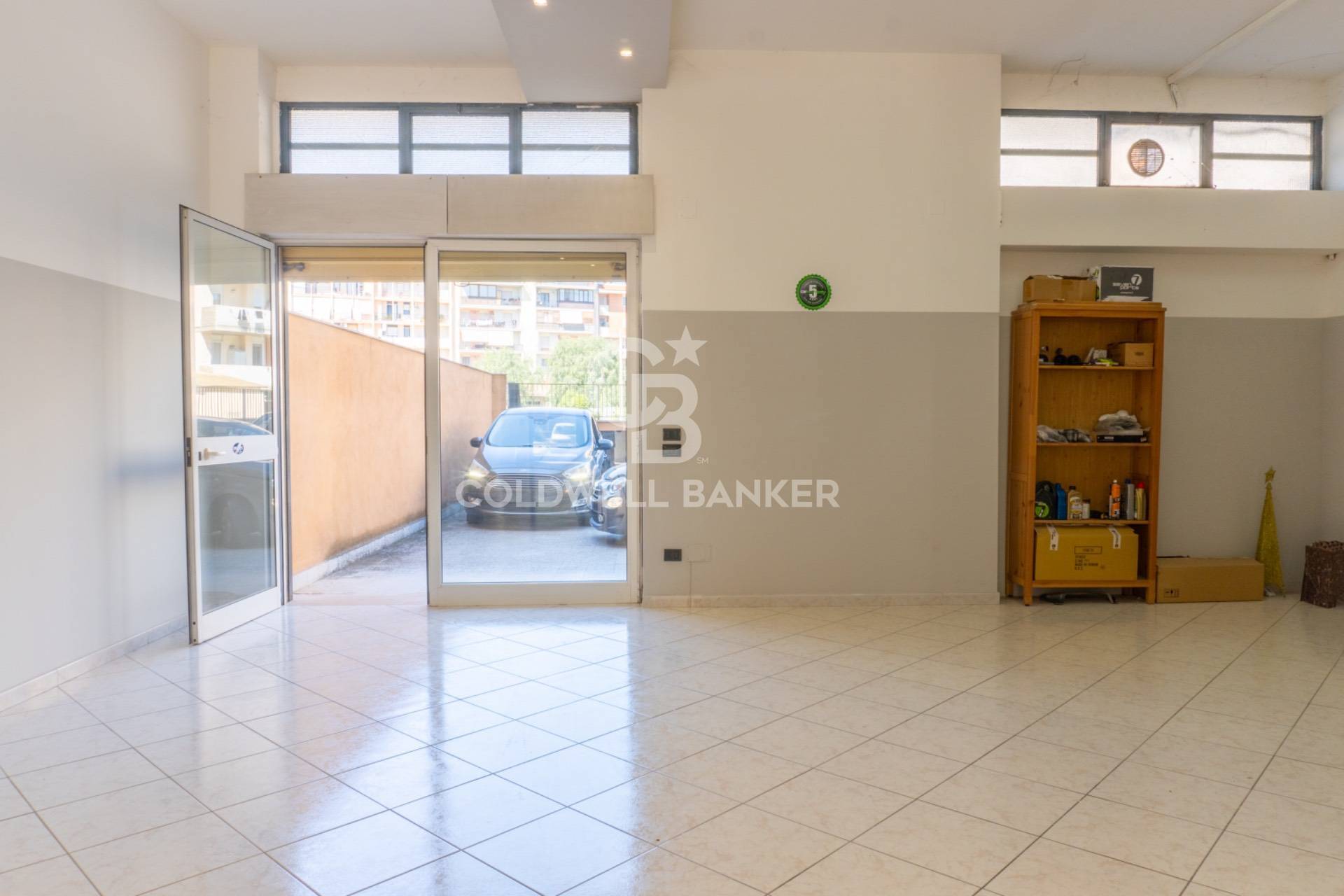 Locale commerciale in vendita a Andria