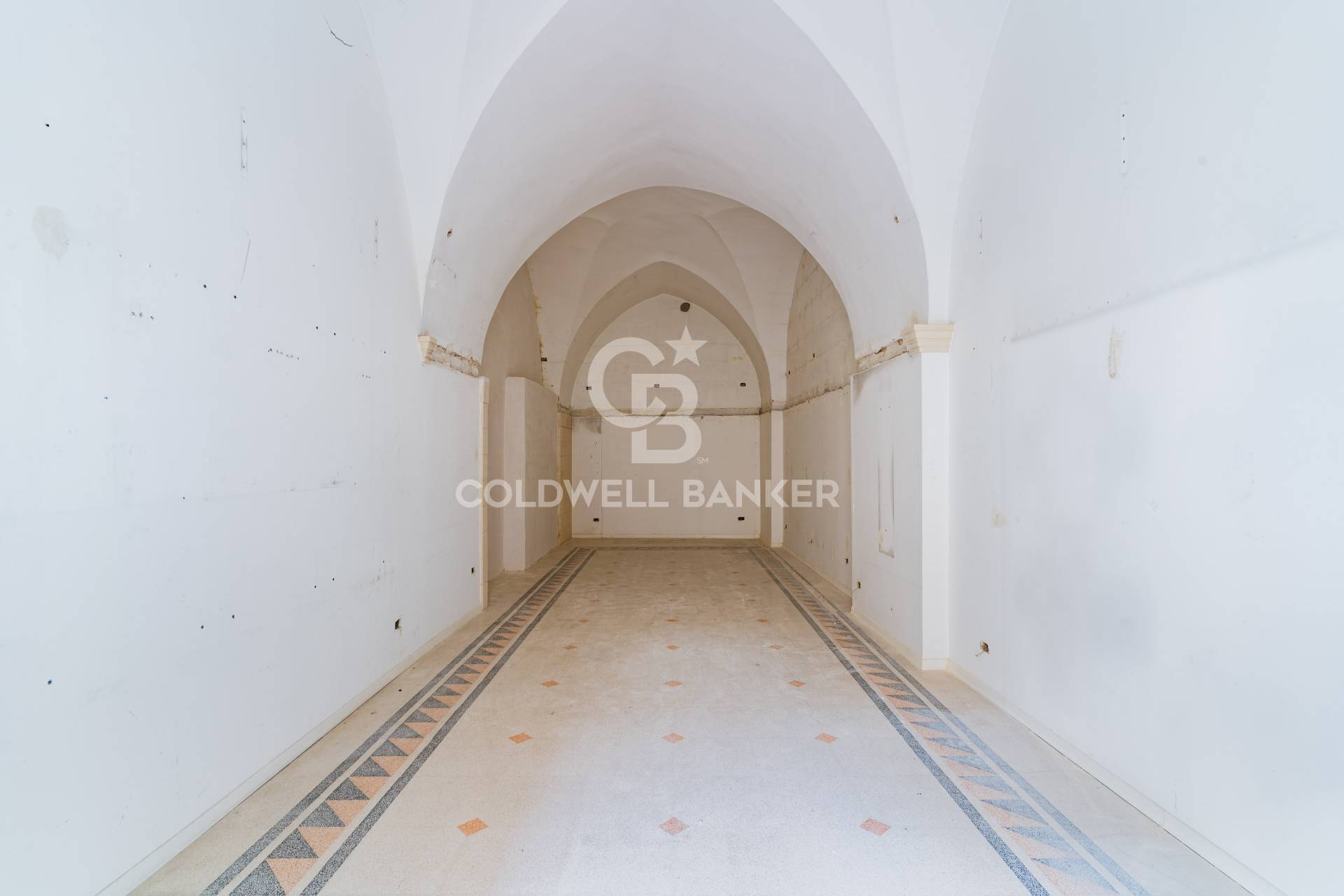 Locale commerciale in vendita a Galatina