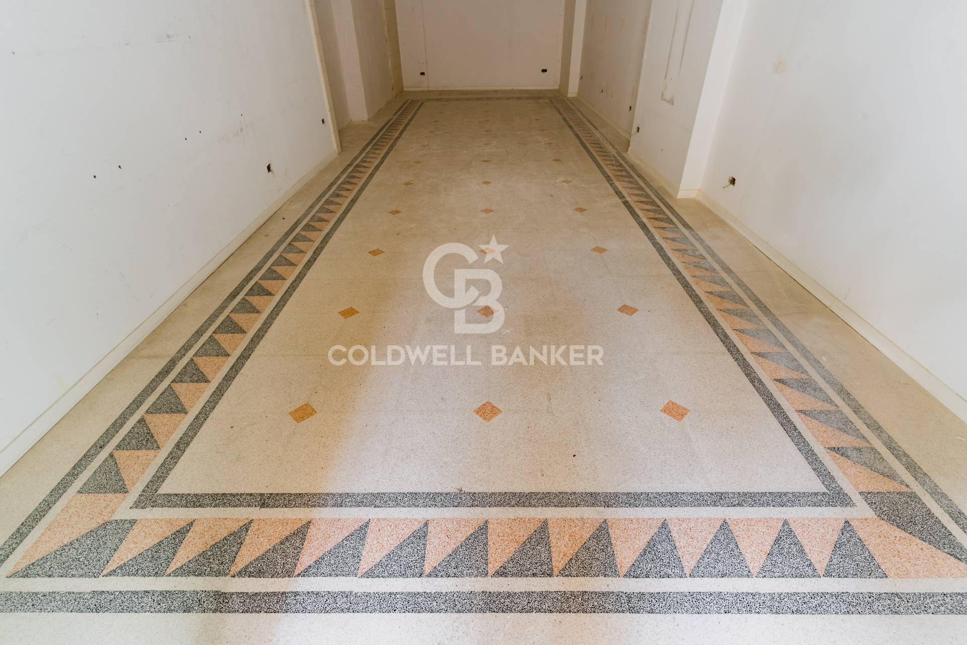 Locale commerciale in vendita a Galatina