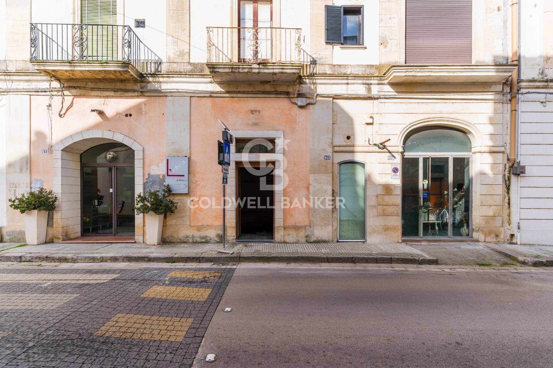 Locale commerciale in vendita a Galatina