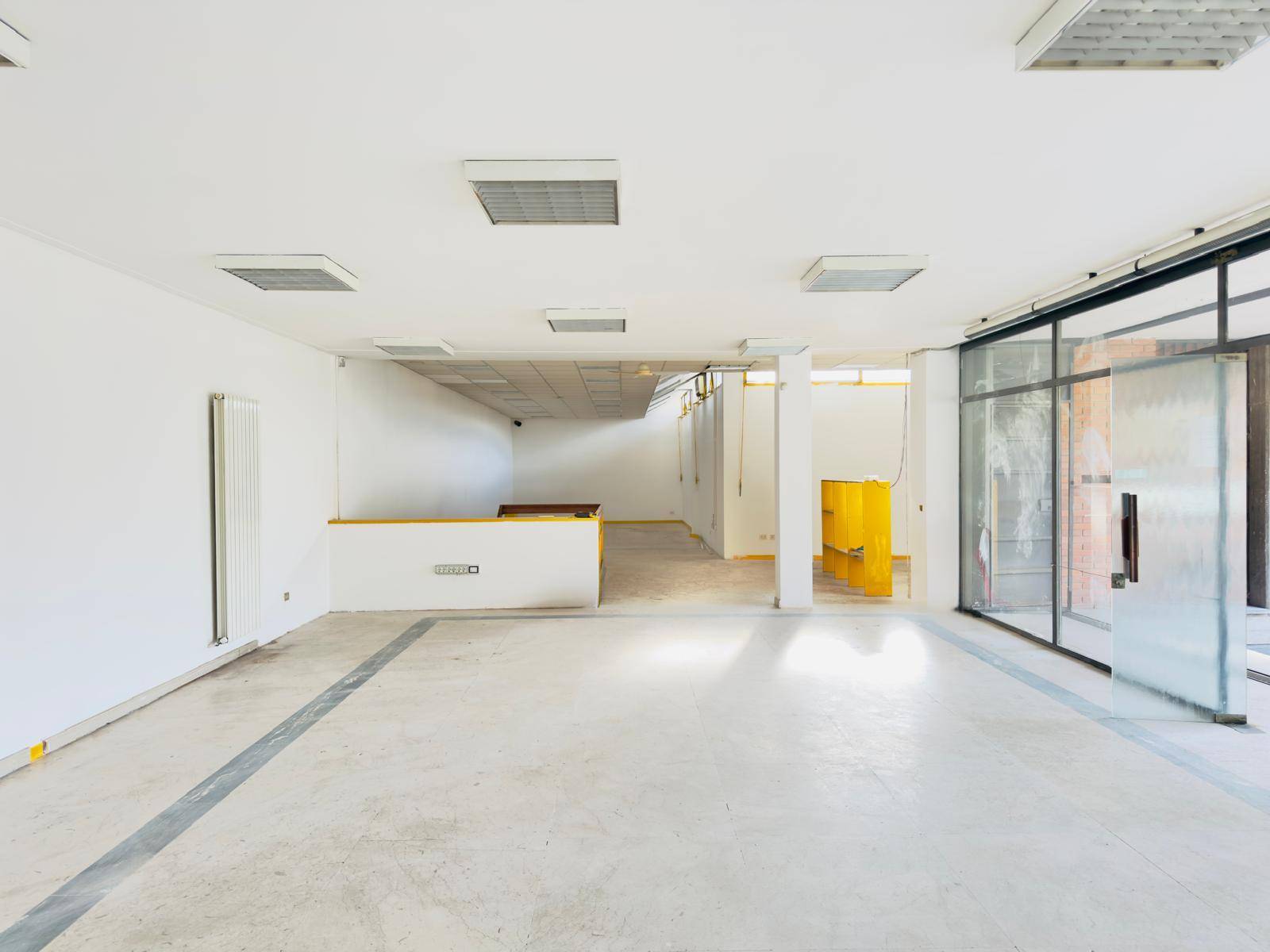 Capannone industriale in vendita a Induno Olona