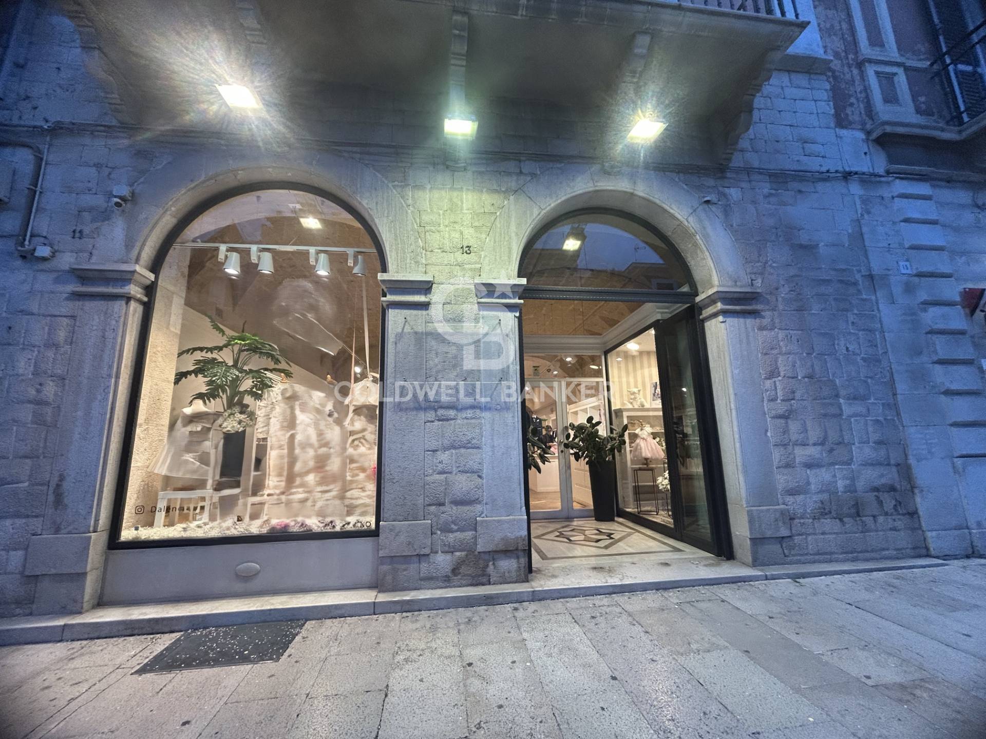 Locale commerciale in affitto a Barletta